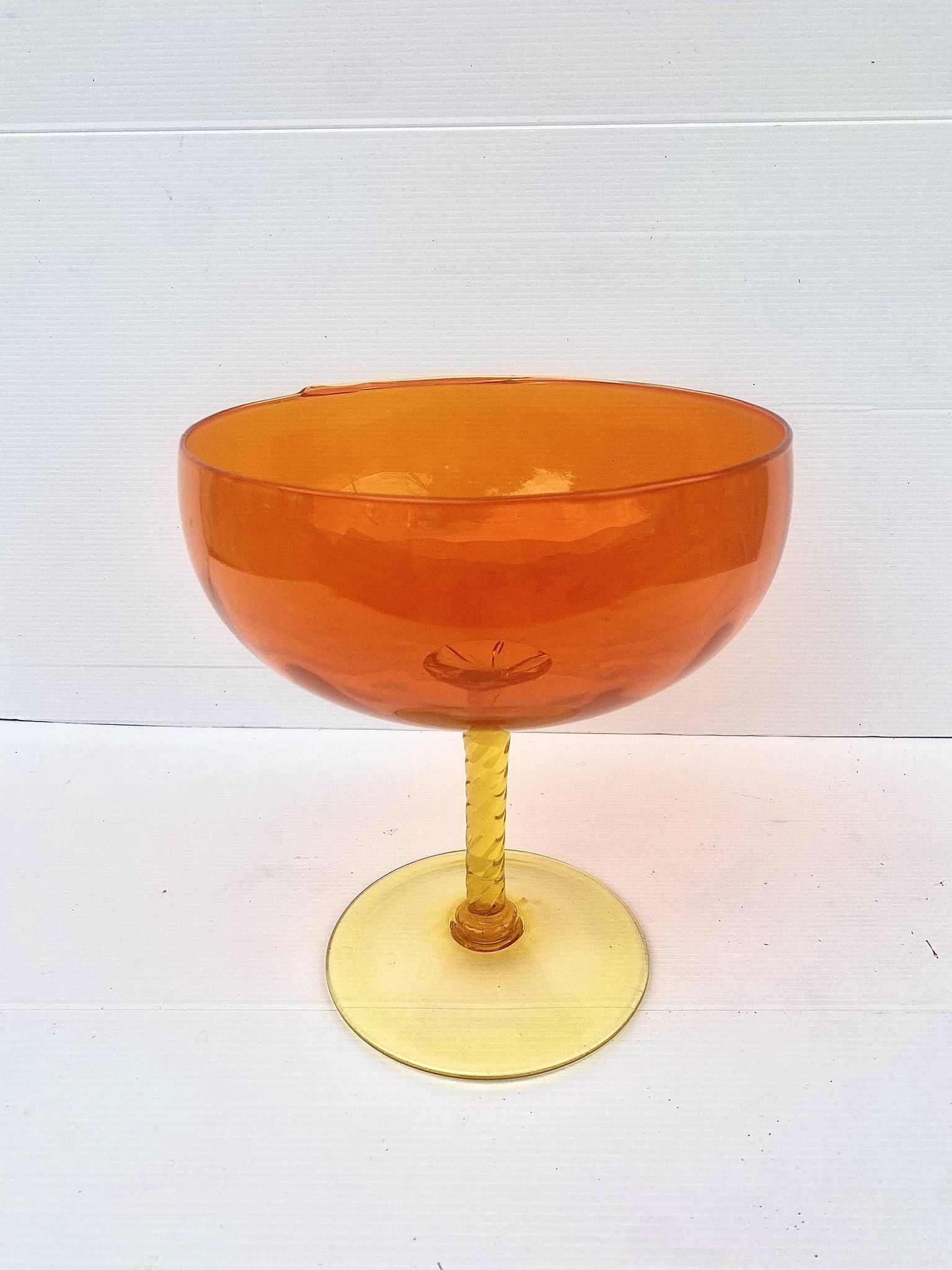 Grande coupe en verre soufflé style murano