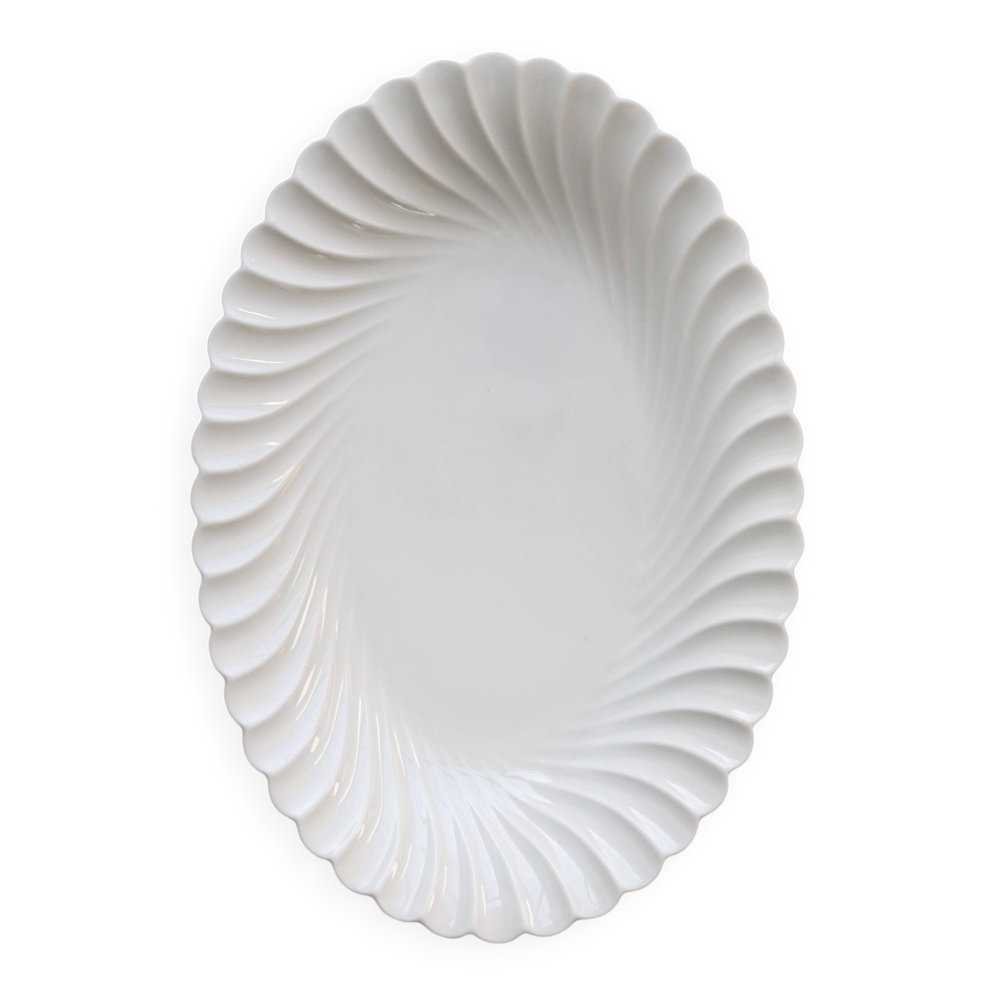 Vintage oval serving dish in twisted white porcelain by Limoges Haviland