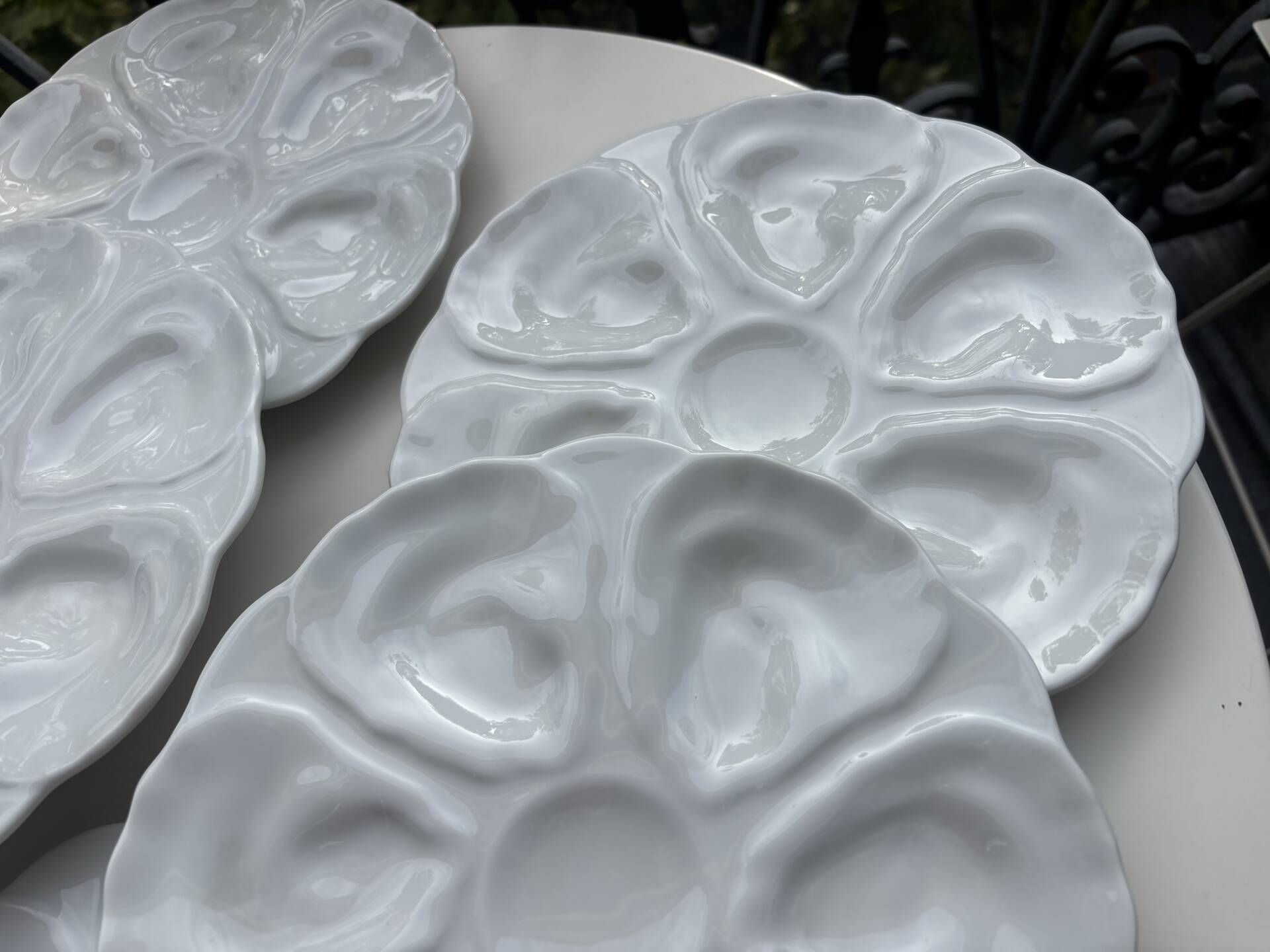 6 assiettes à huîtres majolique