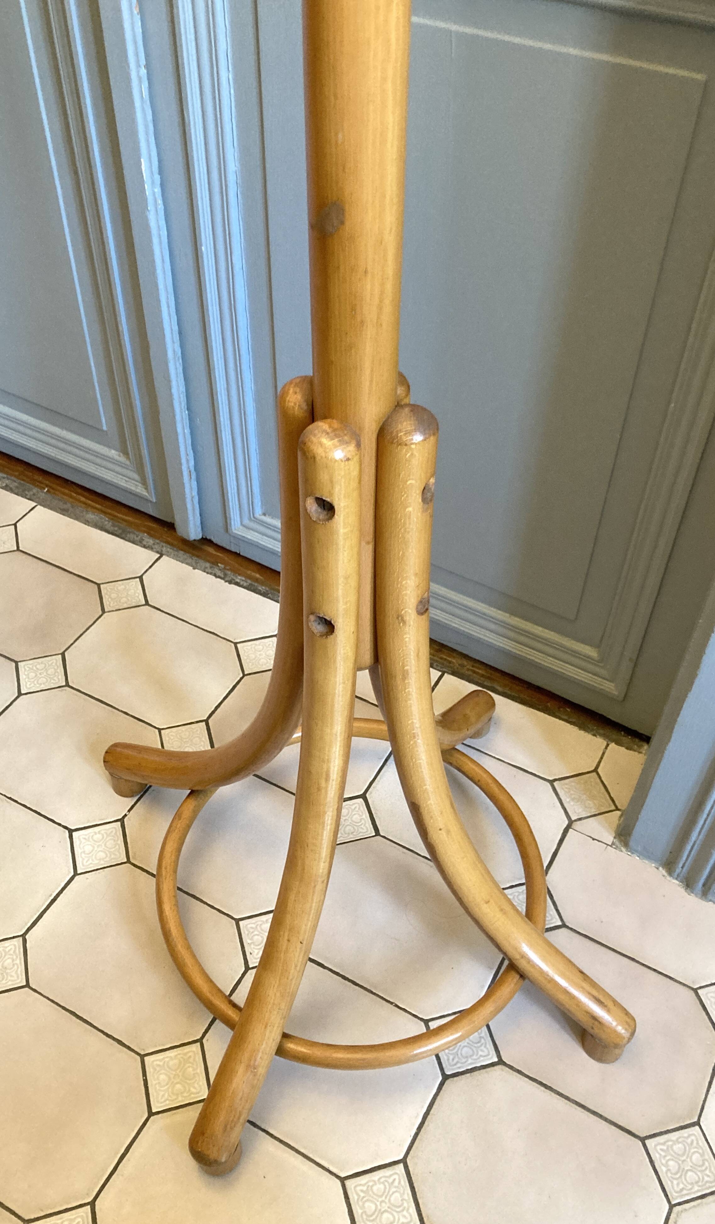 Parrot coat rack