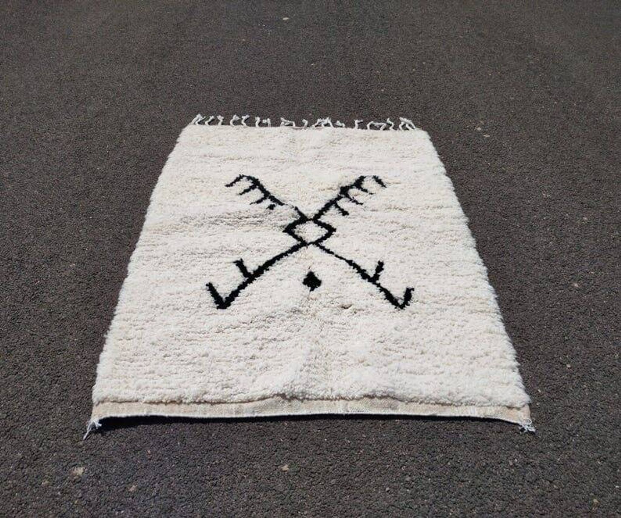 Petit tapis berbère fait main traditionnelle 100-200 cm