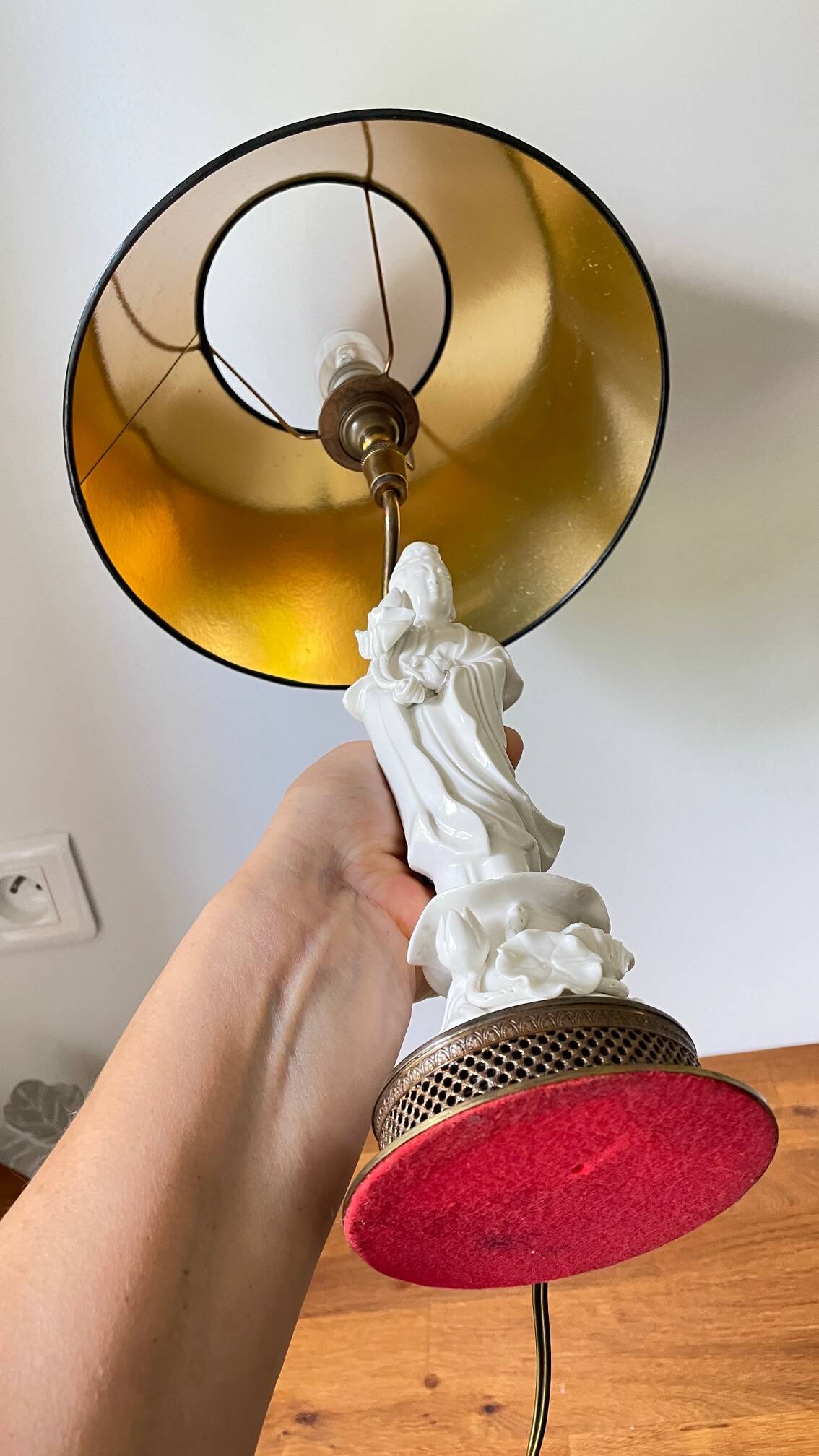 Early 20th Century Chinese Porcelain Lamp