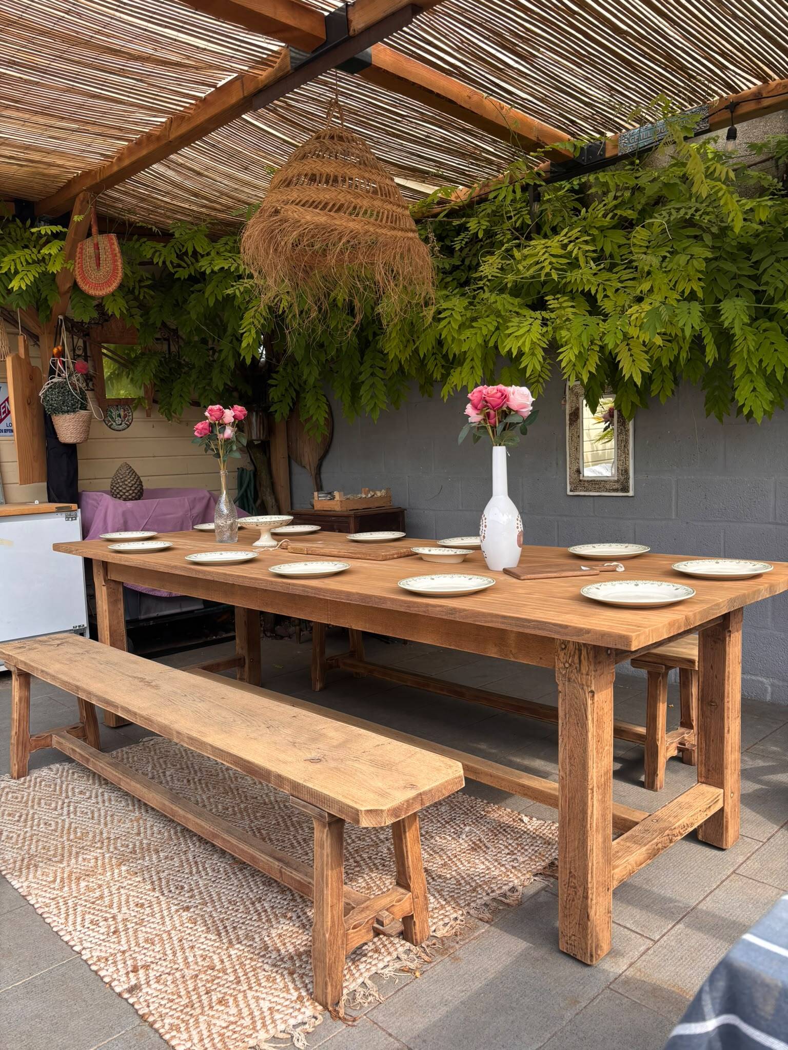 Grande table de ferme avec 2 bancs