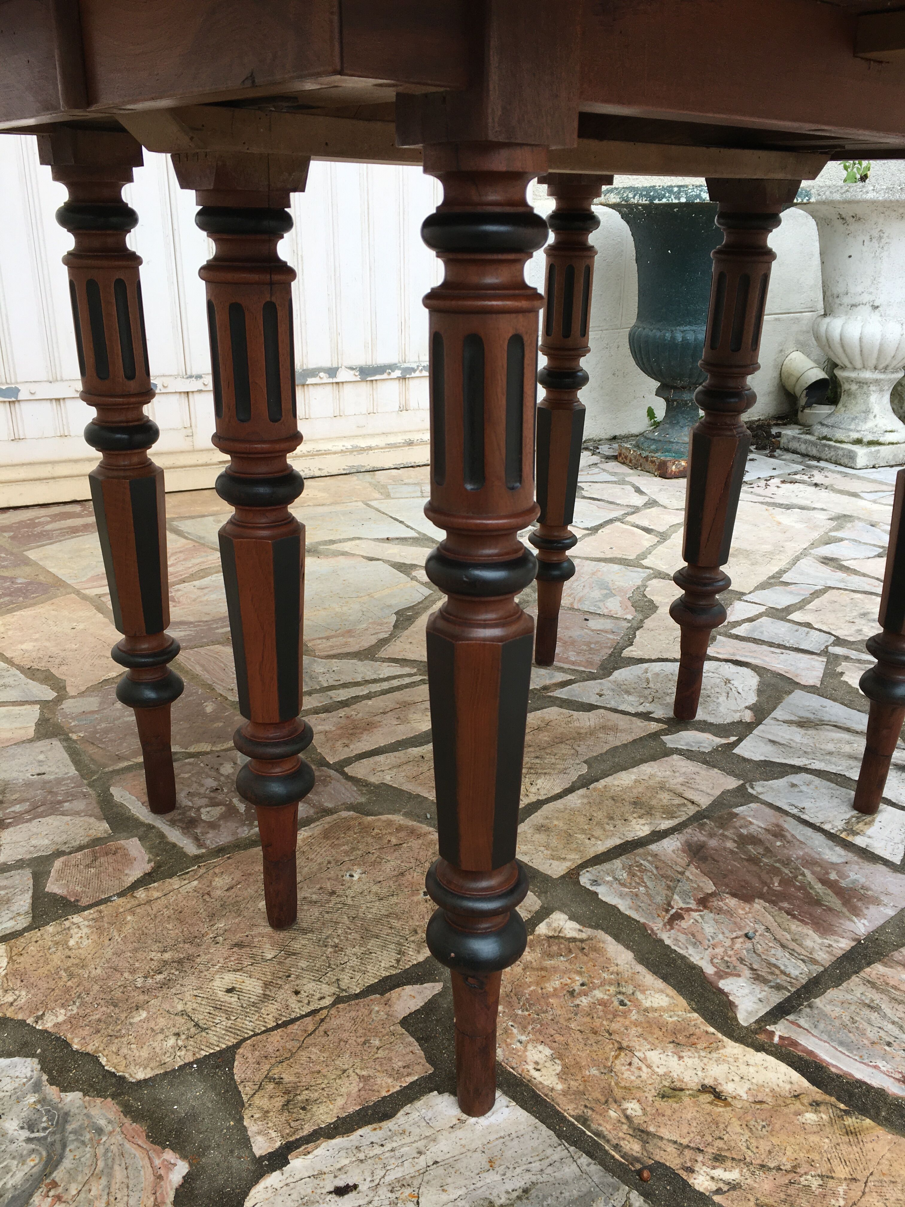 Round table 6 feet with solid mahogany extensions