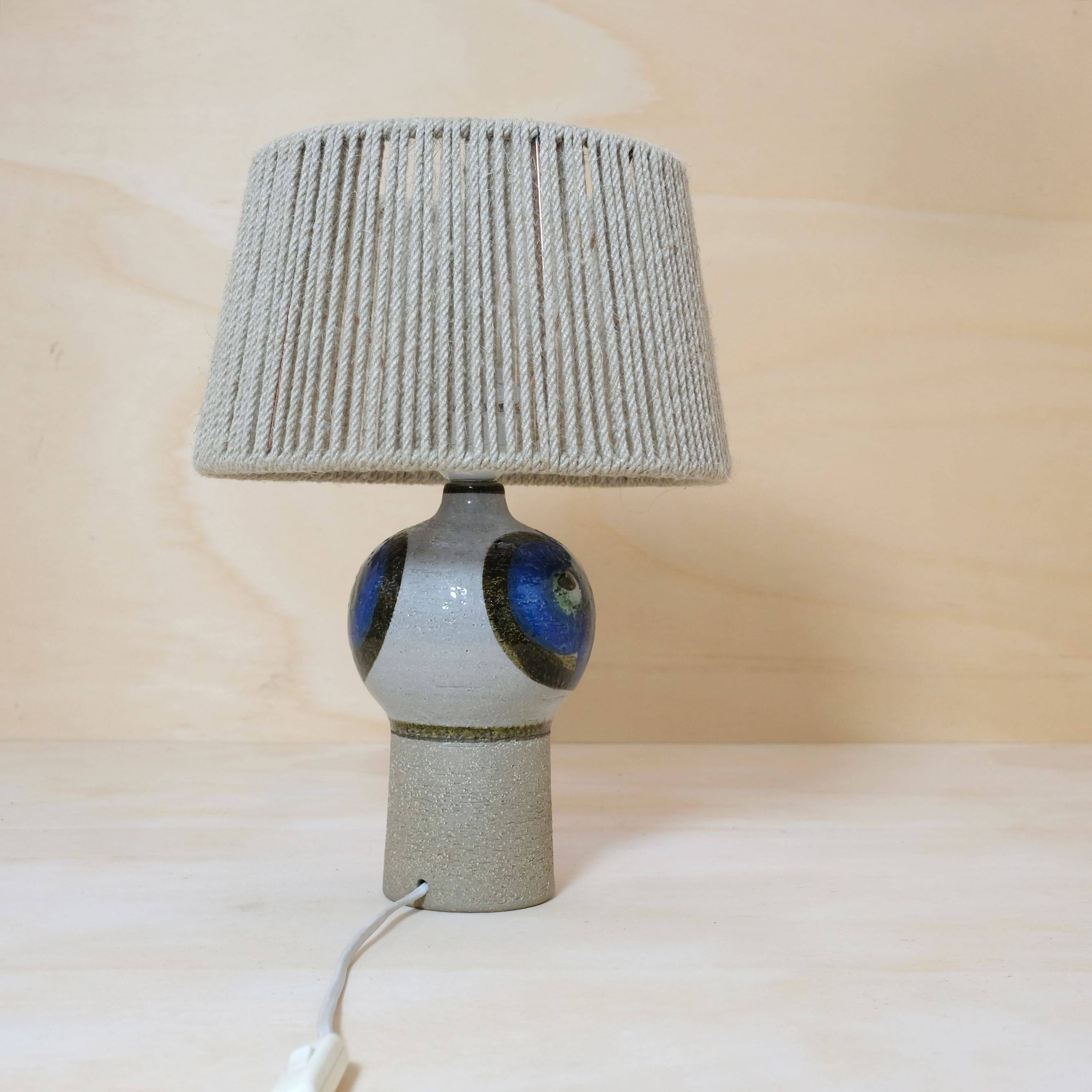 Noomi Backhausen pour Søholm Stentøj, petite lampe de table, 1960s.