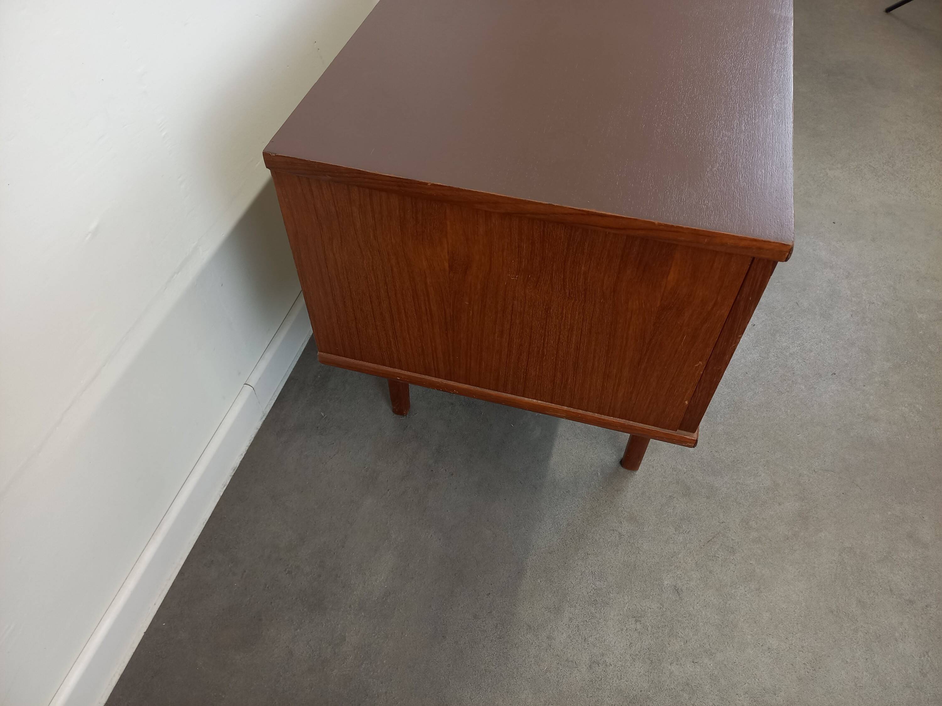 Commode scandinave