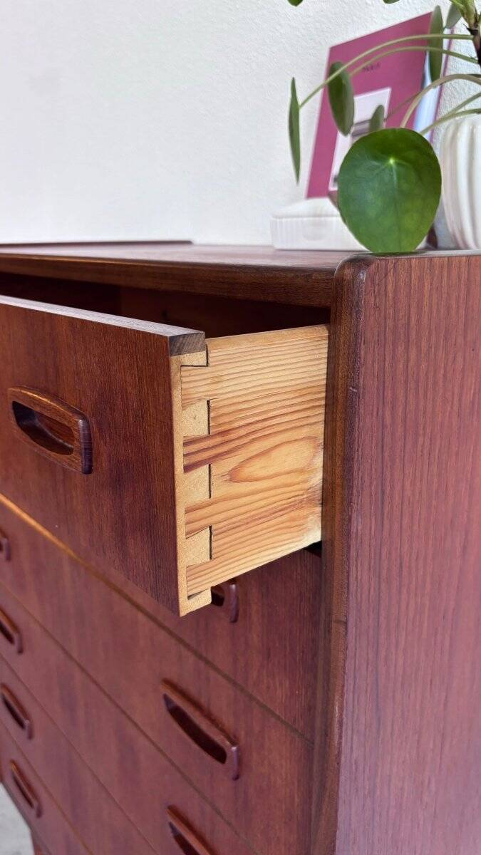 Commode vintage en teck