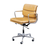 Soft Pad EA 217 chair by Charles & Ray Eames, Vitra