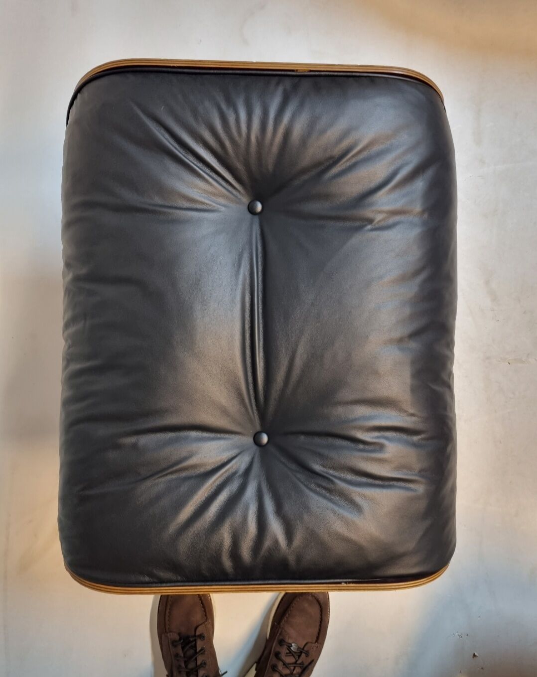 Eames Lounge chair & ottoman by Charles & Ray Eames for Herman Miller