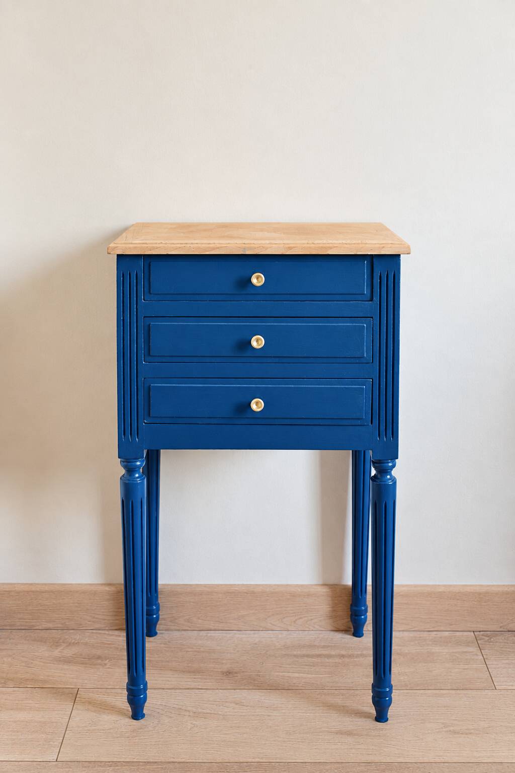 Table de chevet vintage luna — pièce unique