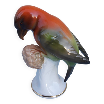 Porcelain bird