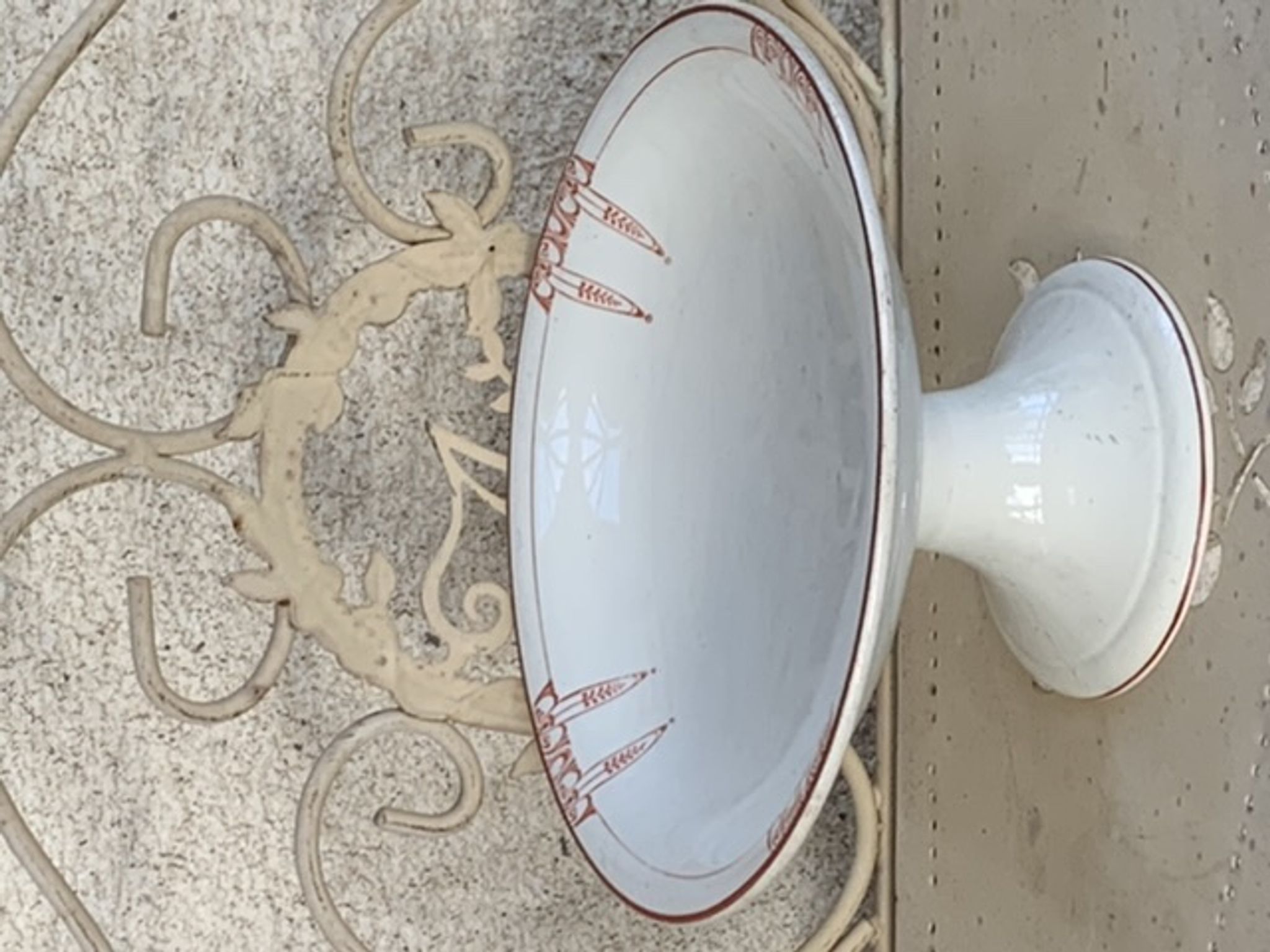 Coupe à fruits compotier en porcelaine blanche art déco