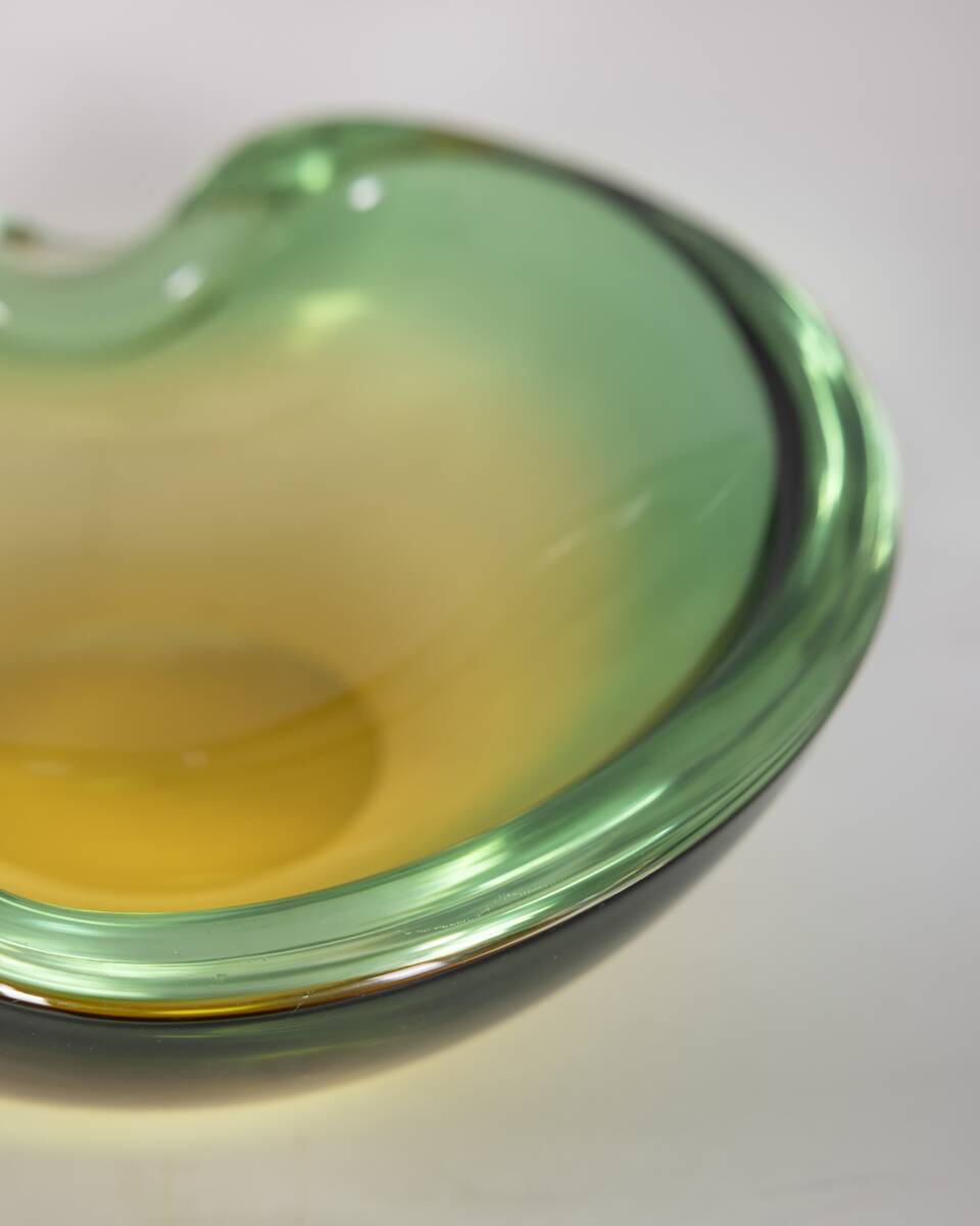 Vintage 1970s Murano glass submerged Italian design emptier tray