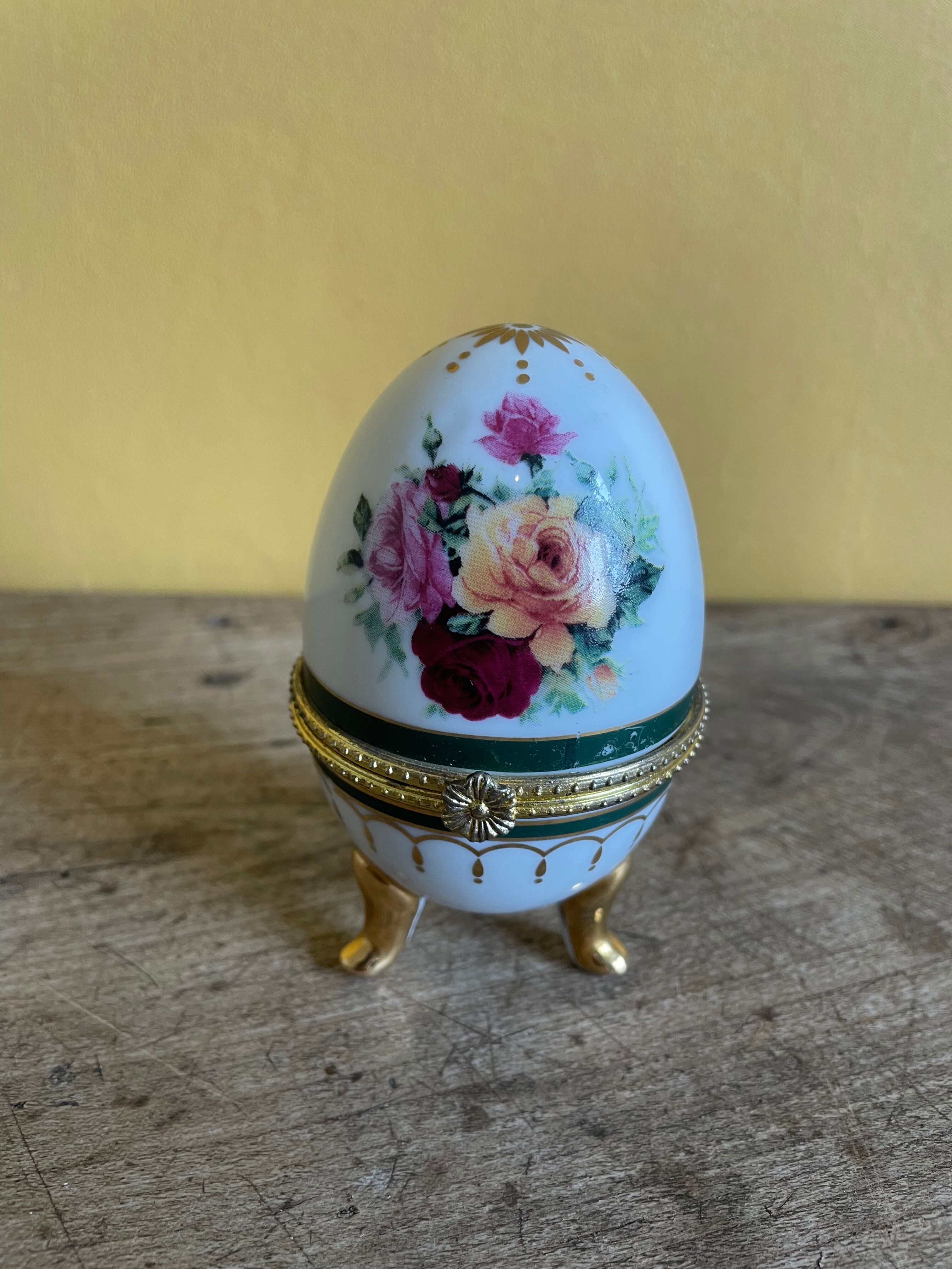 Porcelain egg
