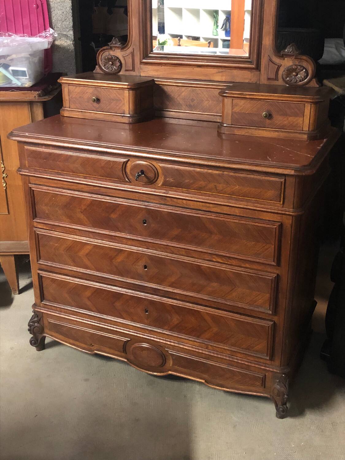 Dressing table chest of drawers with stylish marble top
