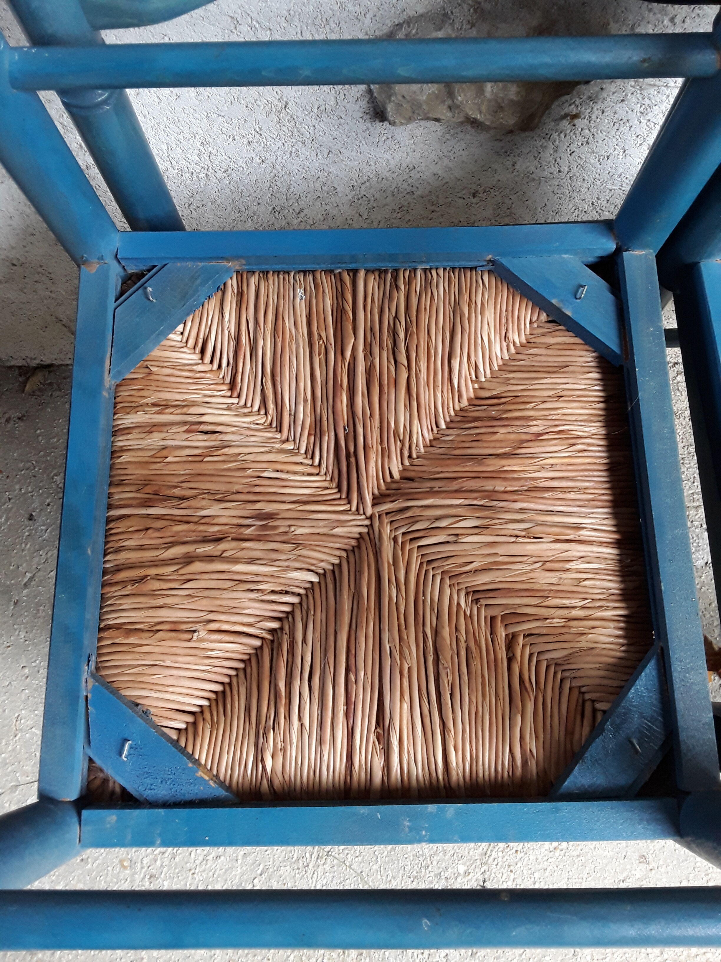 4 vintage mulched chairs