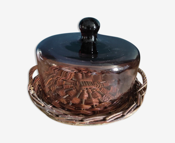 Glass cheese bell Smoked wicker tray dp 0322009