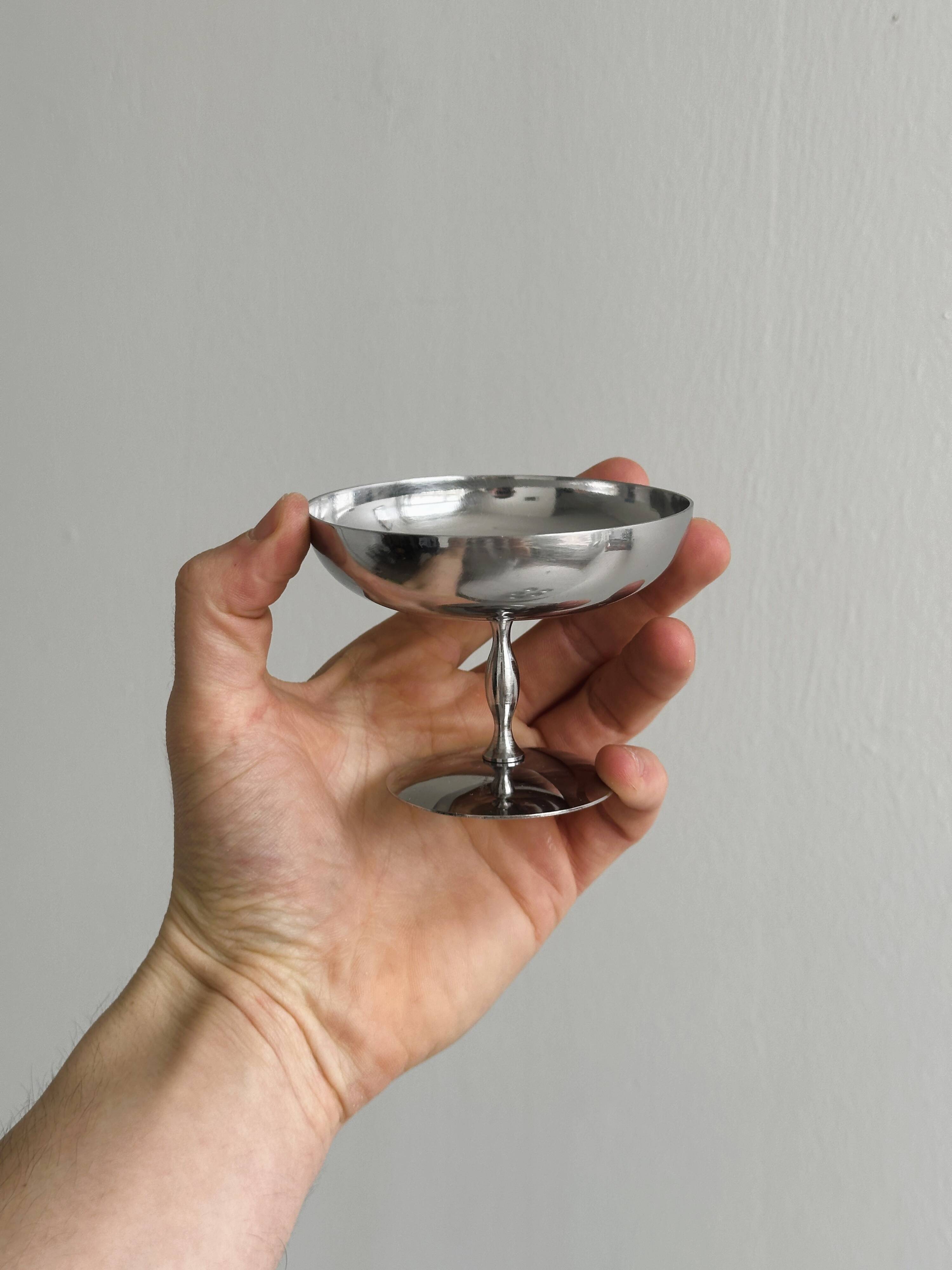 6 matt stainless steel footed bowls, Letang Remy style