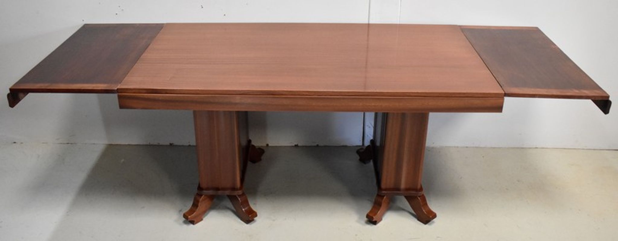 Table rectangulaire en acajou massif et plaqué 1930/1940