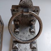Serres livres style médiéval poignée de porte ancienne