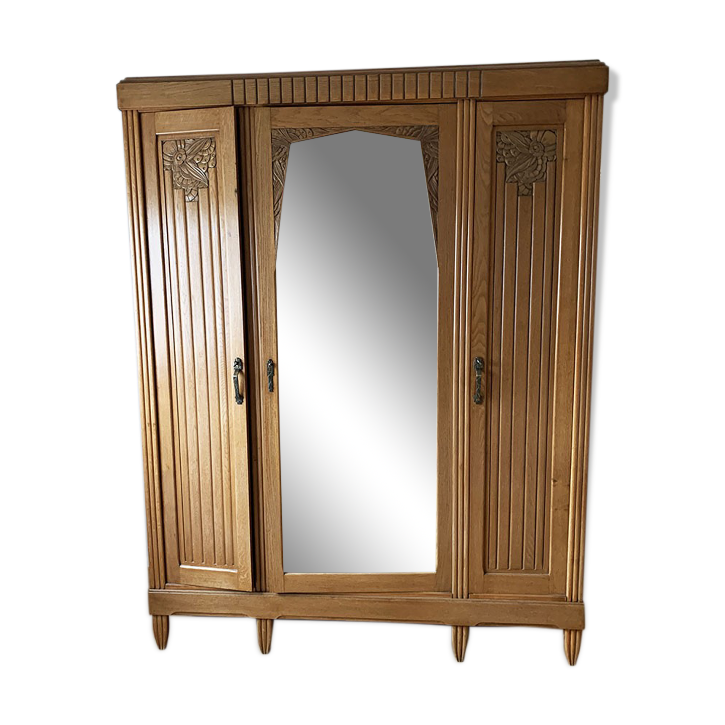 Old wardrobe-wardrobe in solid oak light art deco