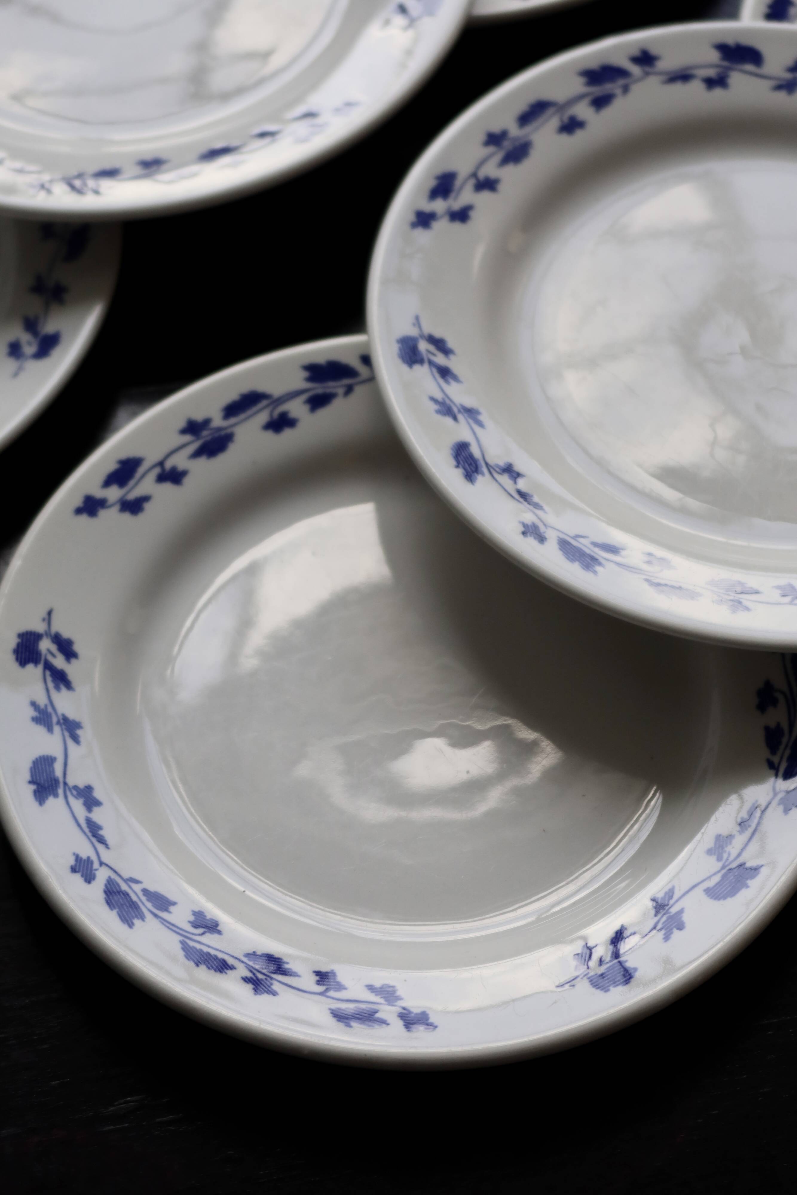 6 Vintage Dessert Plates – Oxford Earthenware – White & Blue