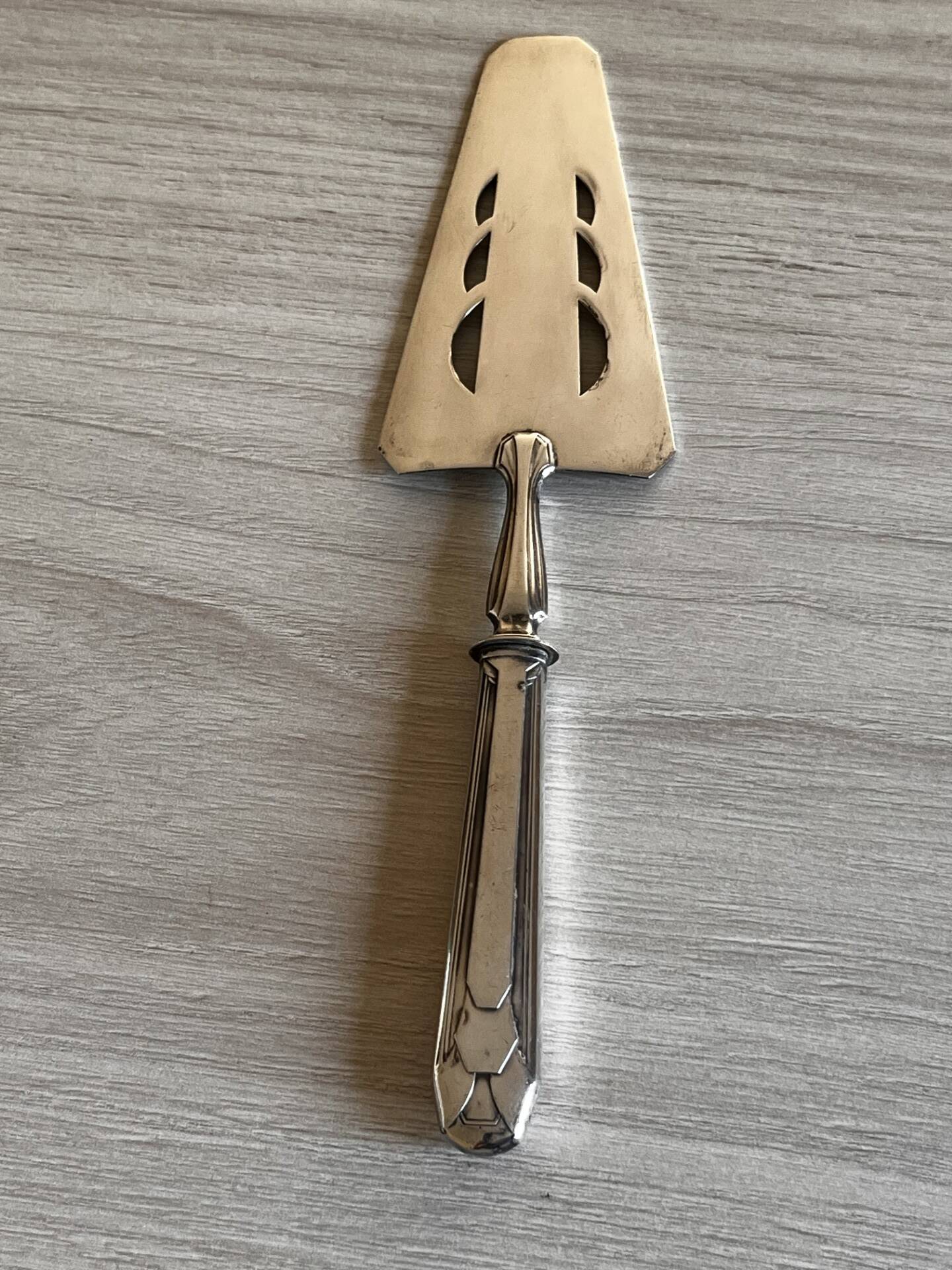 Old cake spatula