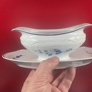 Saucière + 2 ramequins Bernardaud  Limoges  Décors De Sabran