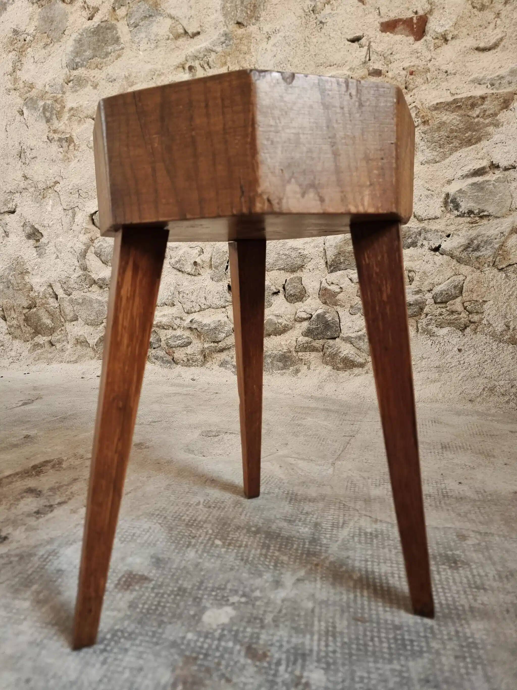 Vintage Oak Stool – Solid Oak Seat – Rustic 1960s Crafts – 31×31×50 cm