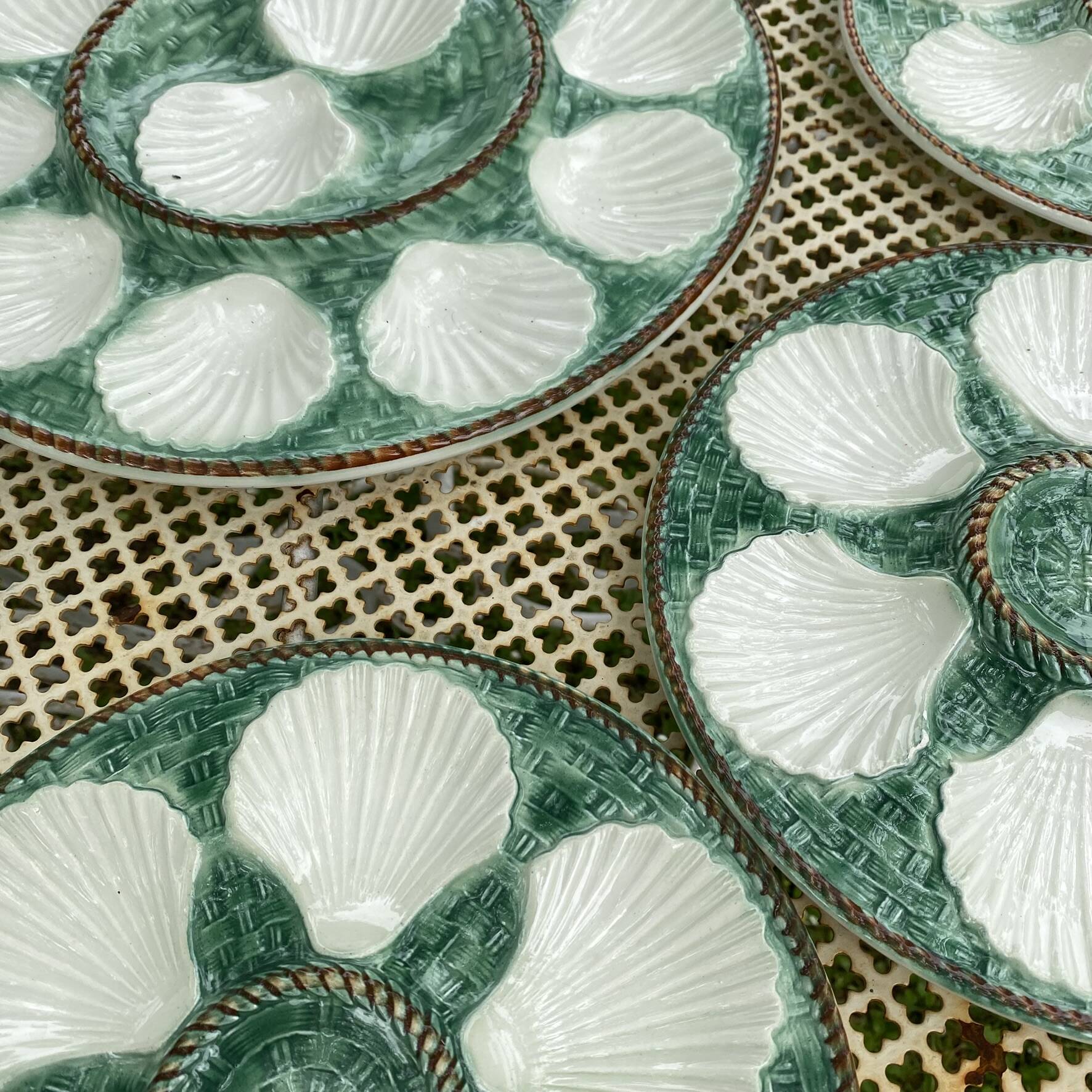 Vintage oyster service in majolica