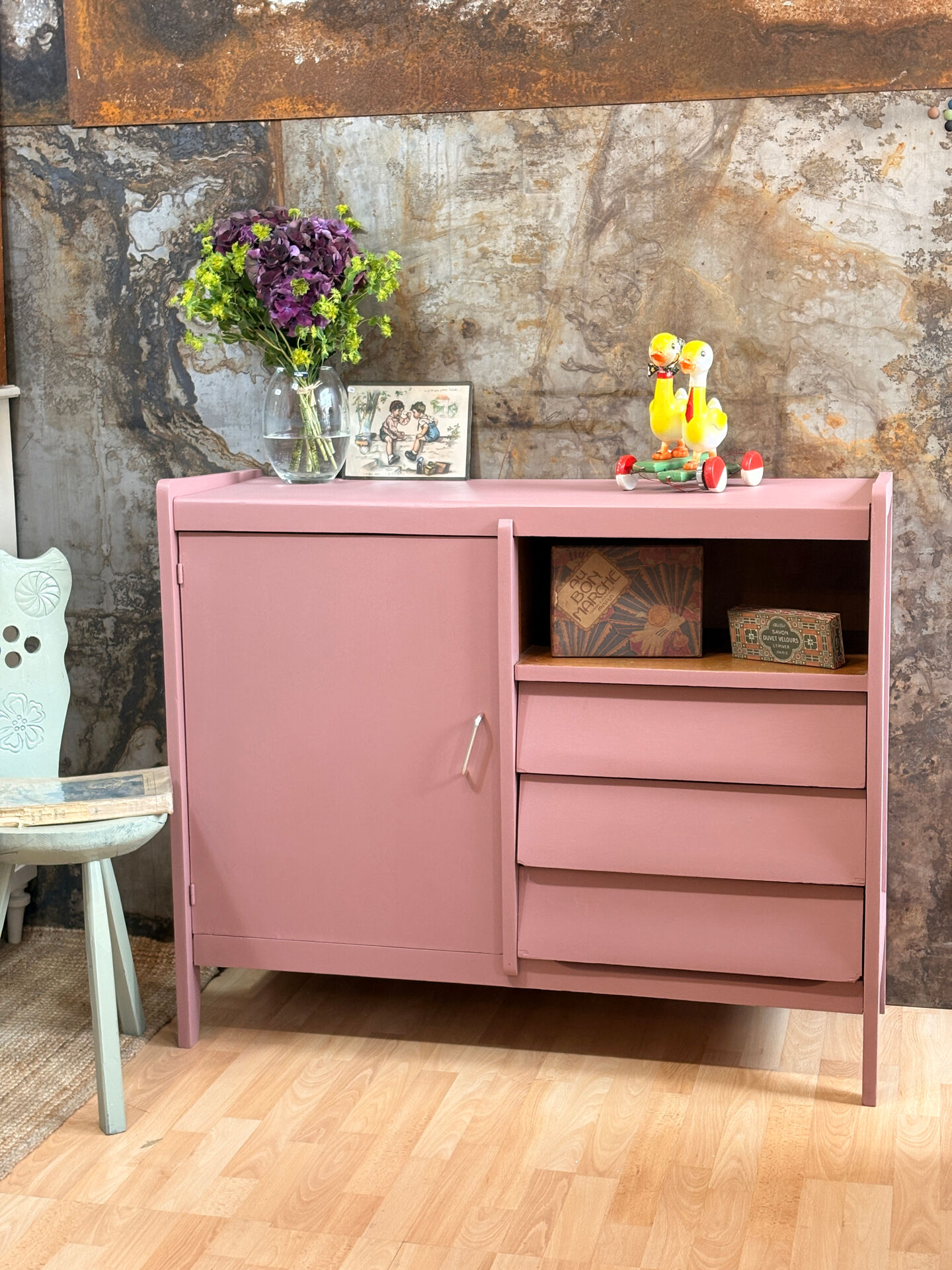 Commode années 50 rose mercerie