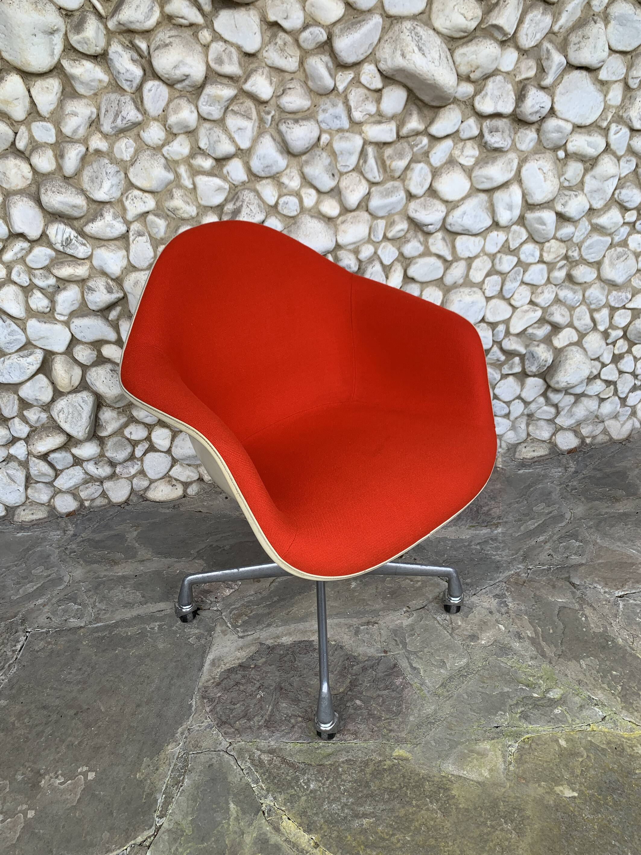 Eames PACC armchair on casters Herman Miller by Vitra 1970