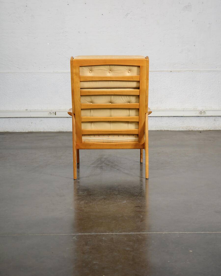 Fauteuil en cuir beige
