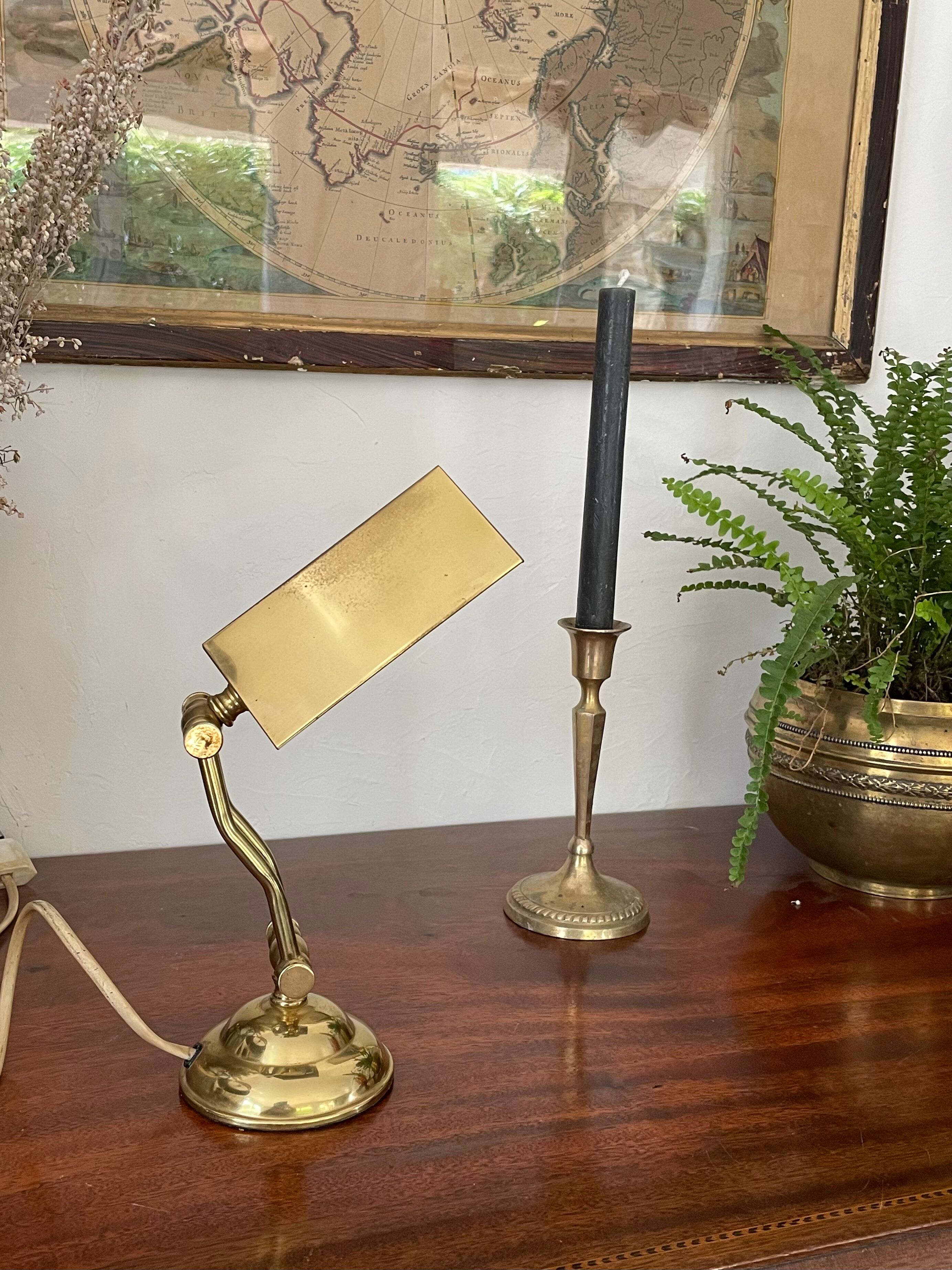 Lampe d’appoint en laiton