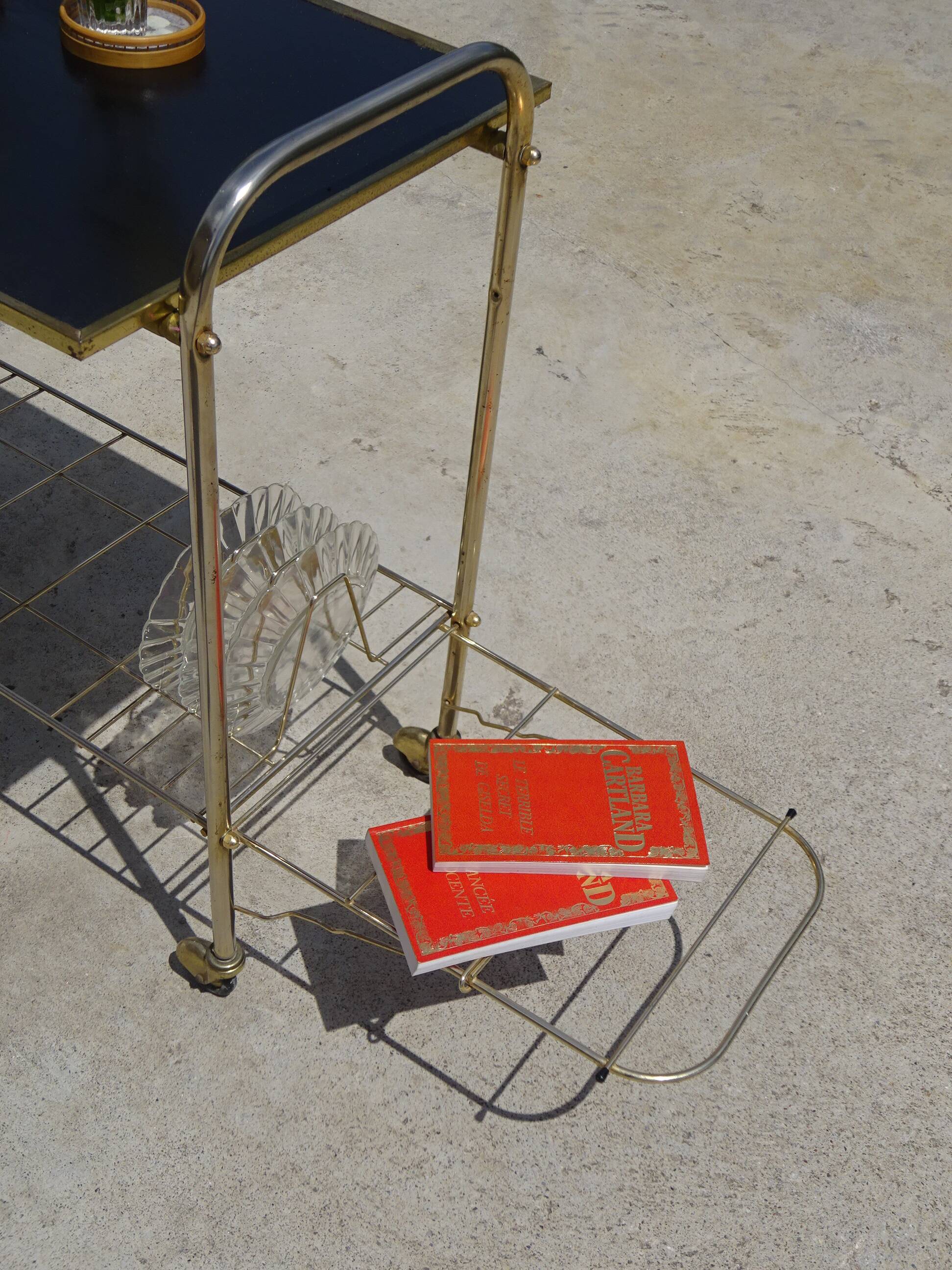 Serving trolley, vinyl record holder in golden brass