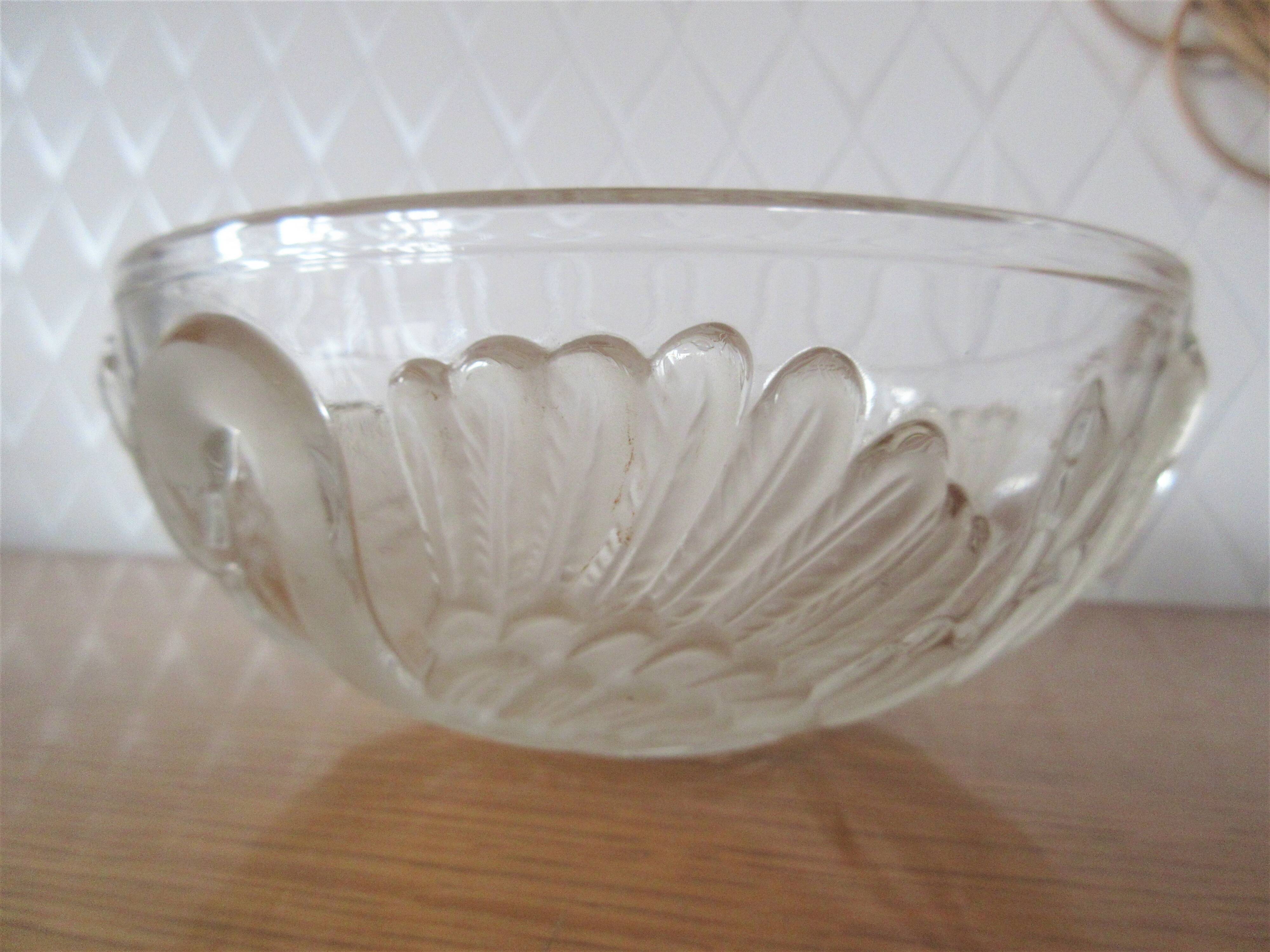 Vintage "swans" glass candy