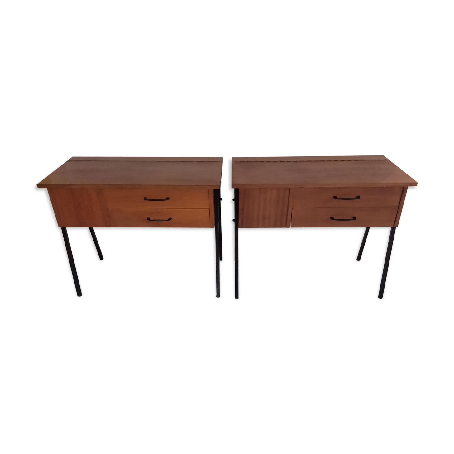 Pair of 2 bedside tables