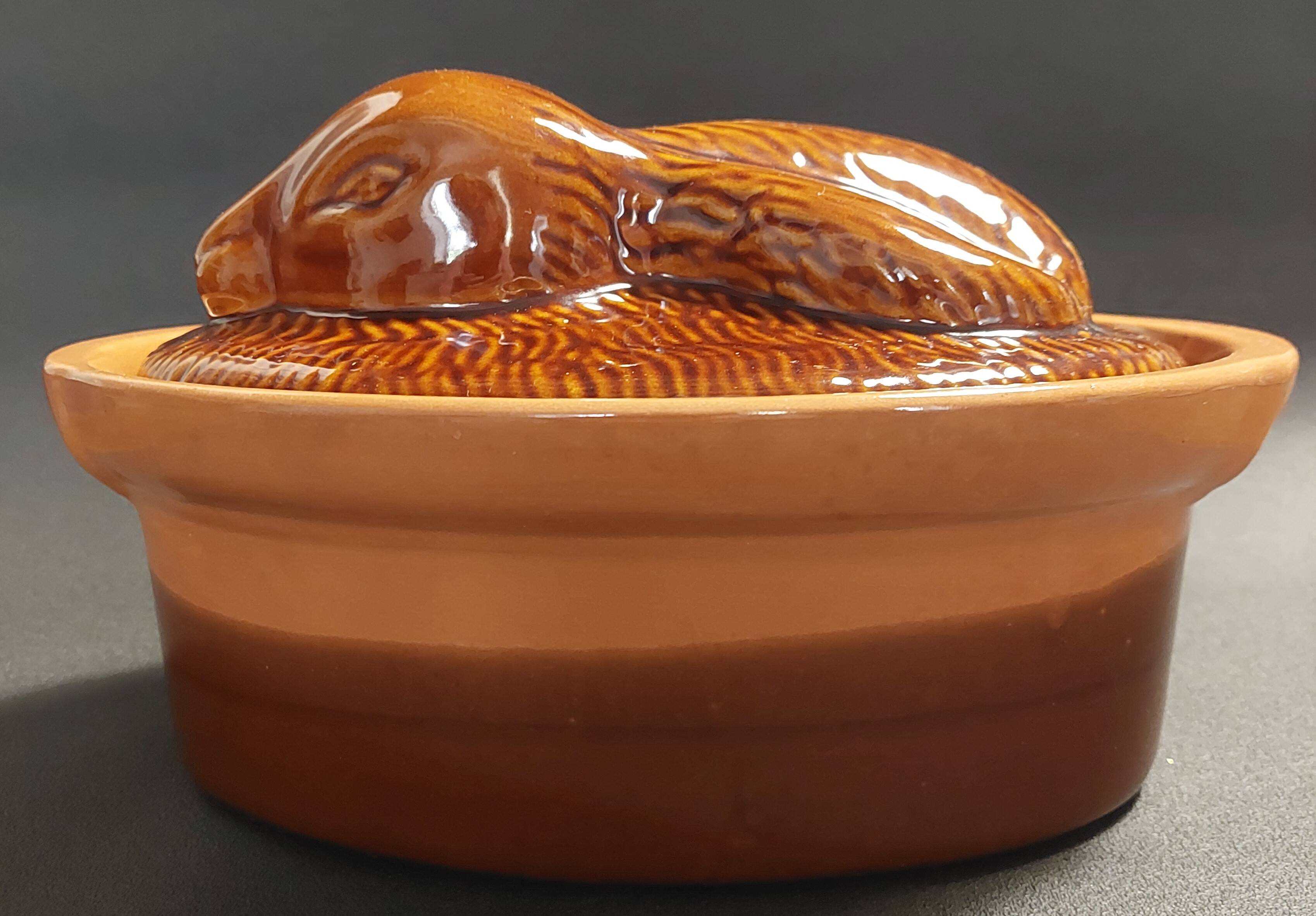 Terrine en céramique La Bourguignonne lapin XXème