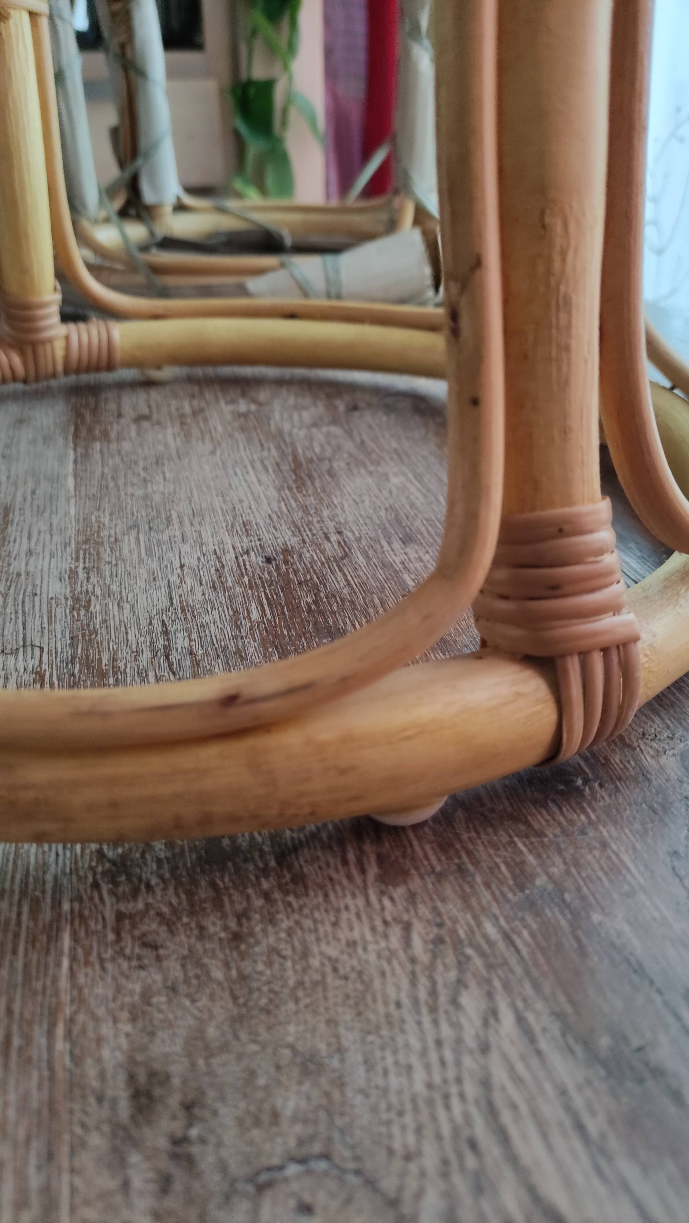 Paire de poufs en rotin et bambou