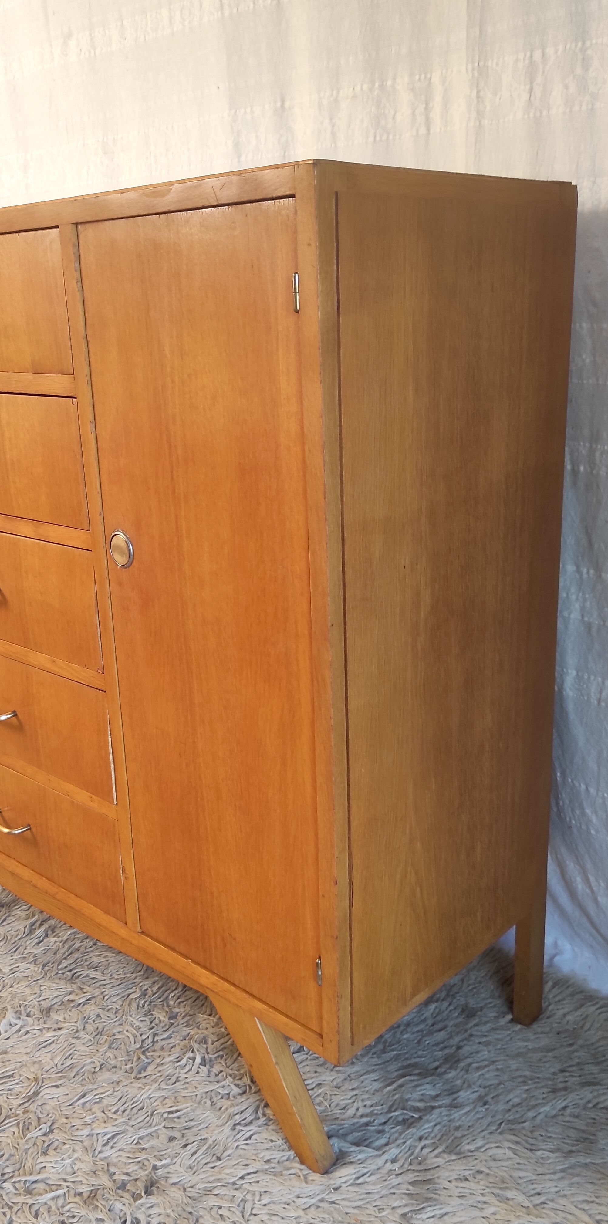 Gilded oak chest of drawers – 50s/60s
