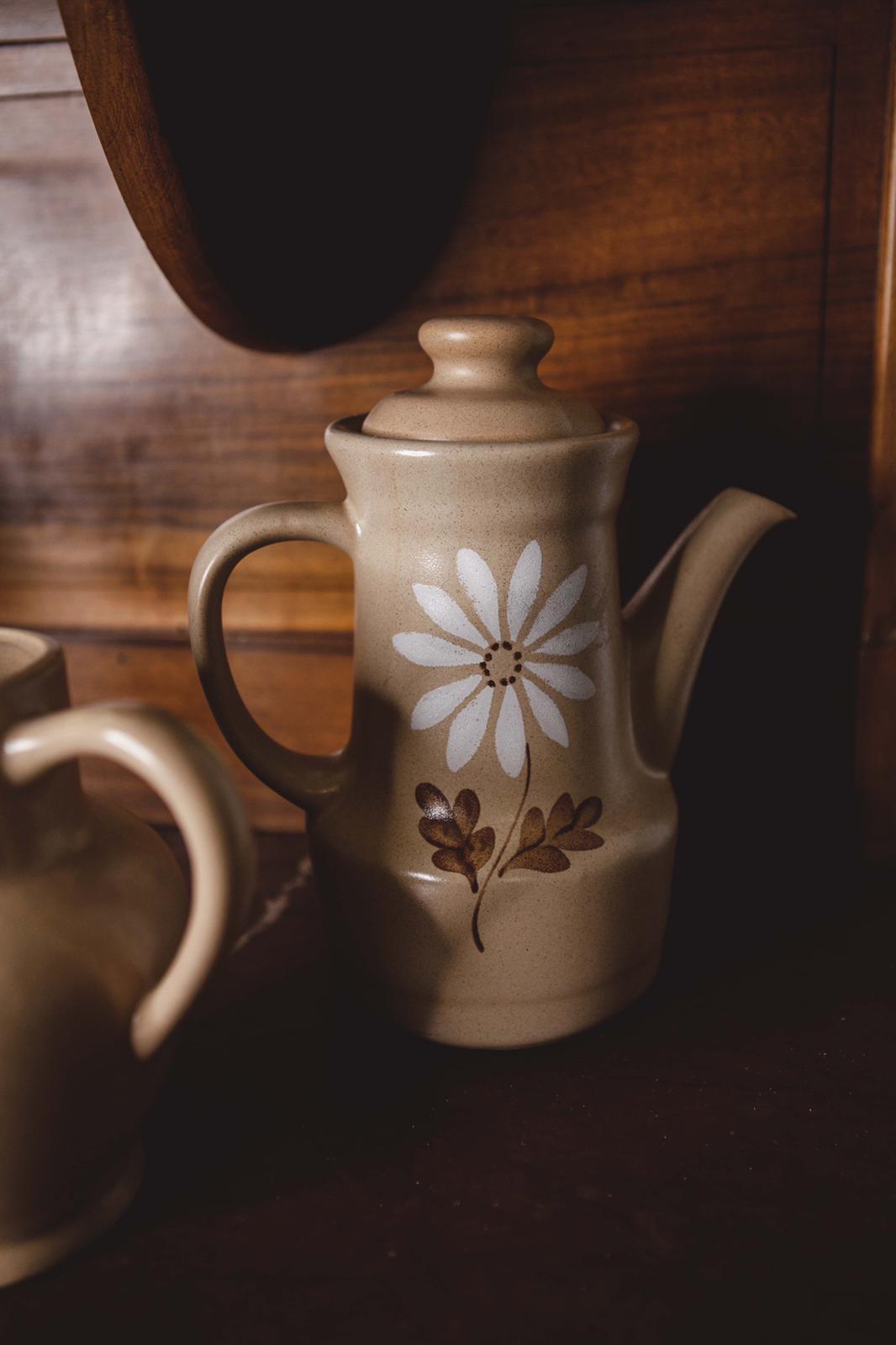 Flowered coffee maker Art Nouveau "Autumn" manufacture St-Amand