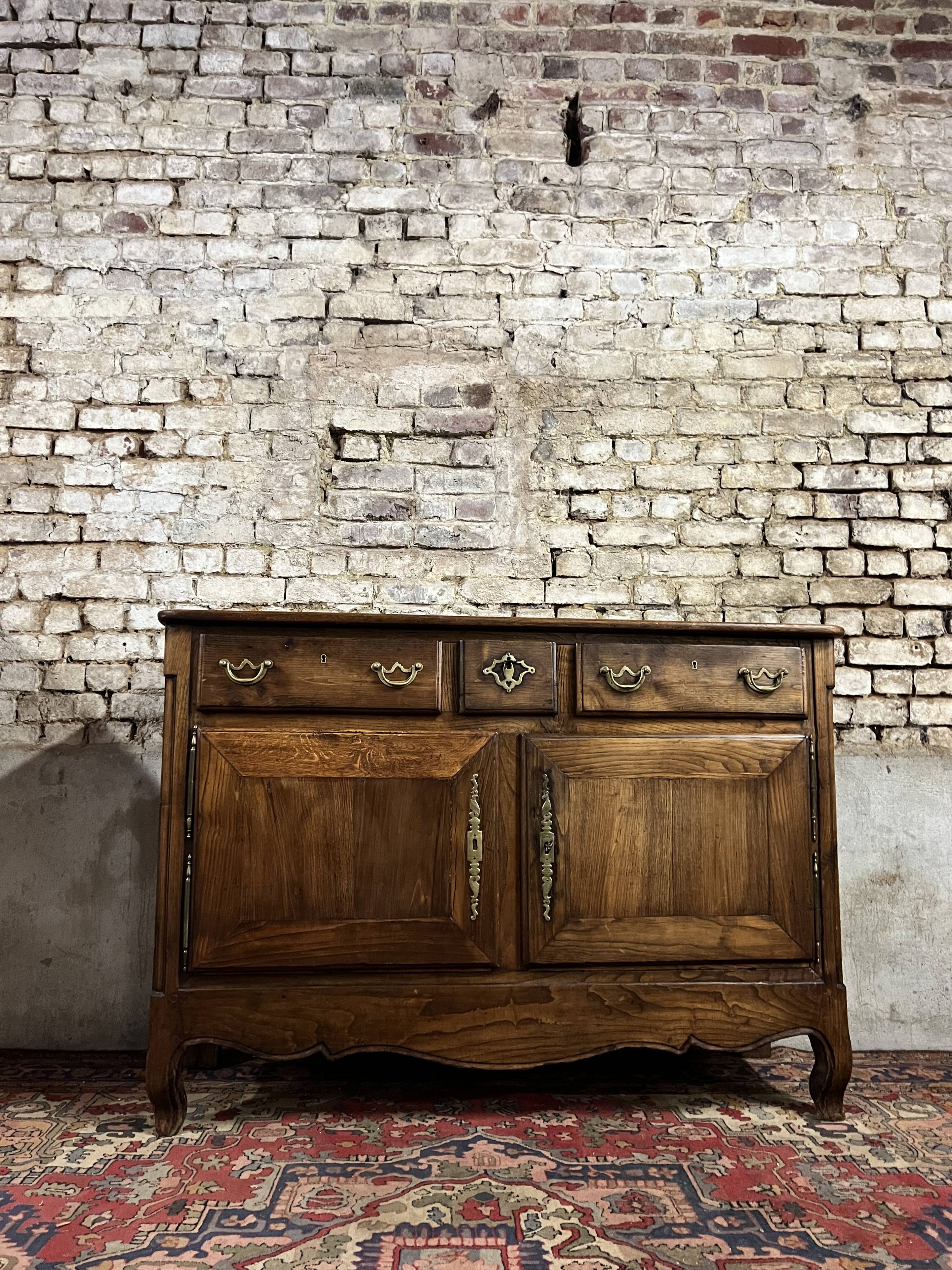 Buffet In Natural Wood Regional Work in Louis XV Style from the 19th Century