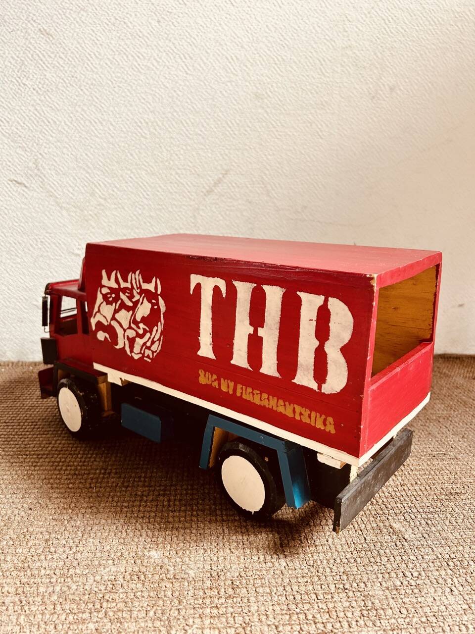Wooden truck / madagascar / handmade