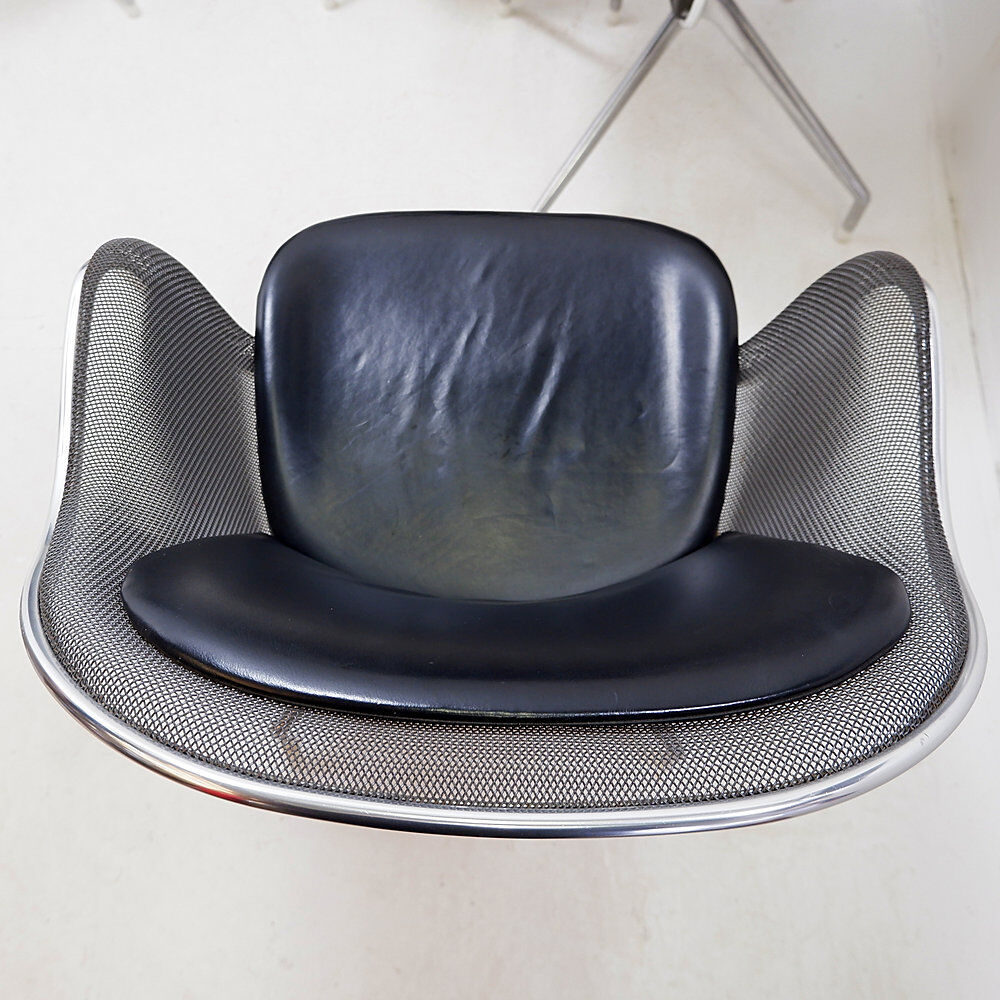 Set of 4 swivel armchairs "Iuta" by Antonio Citterio for B&B Italia