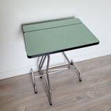 Folding table in formica