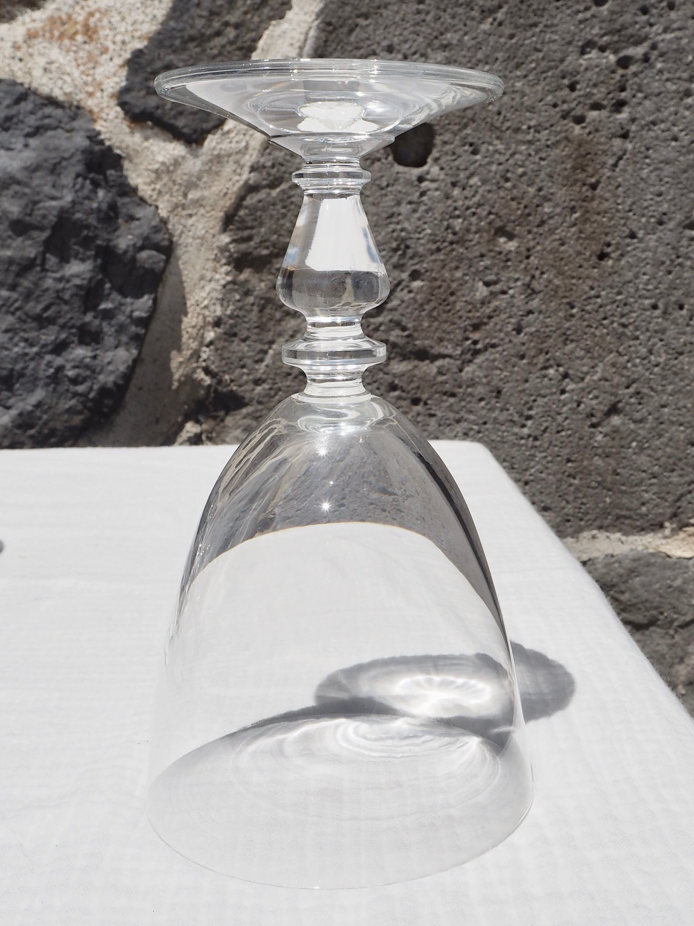 Set of 6 glasses on foot