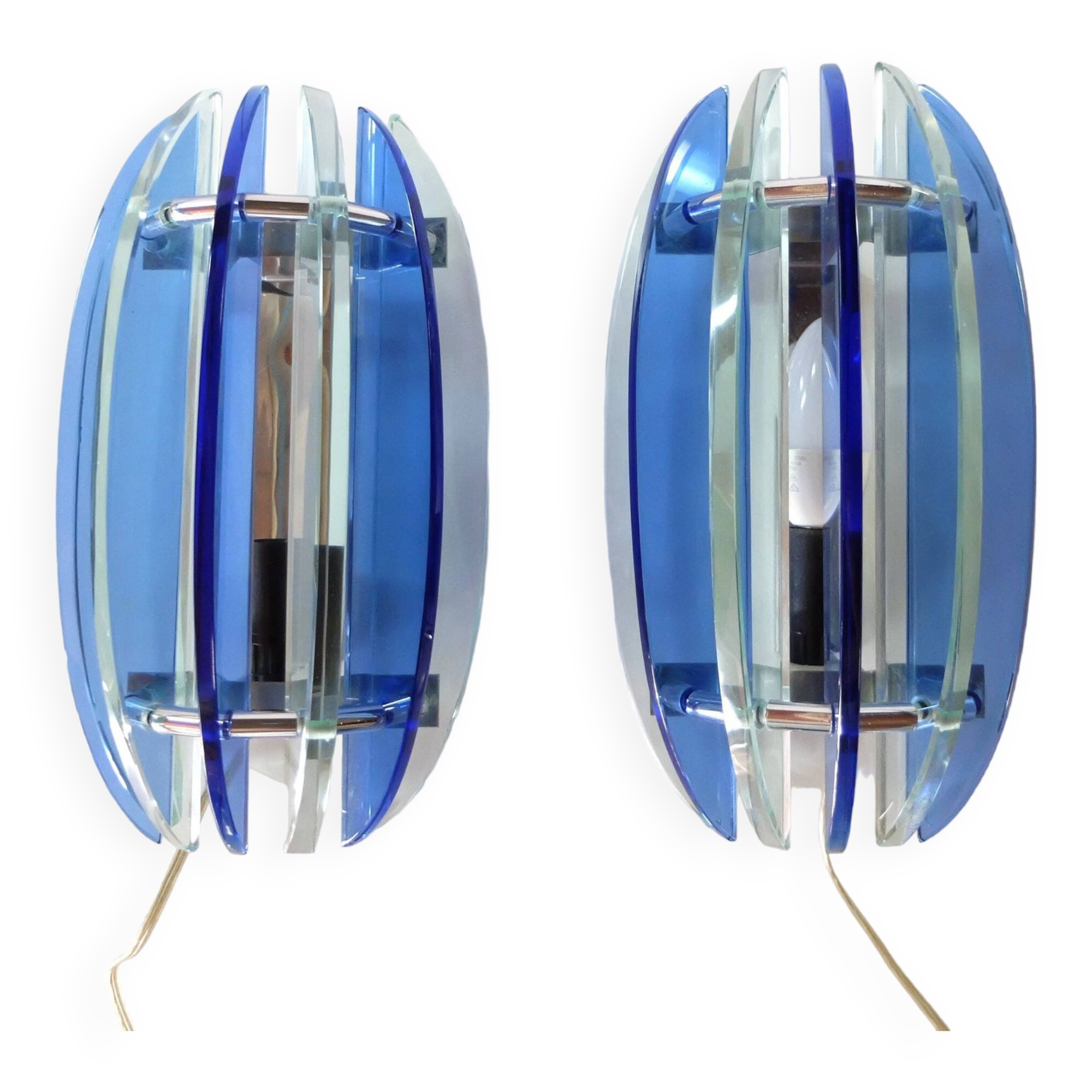Pair of Italian Sconces From the 1960s, Véca