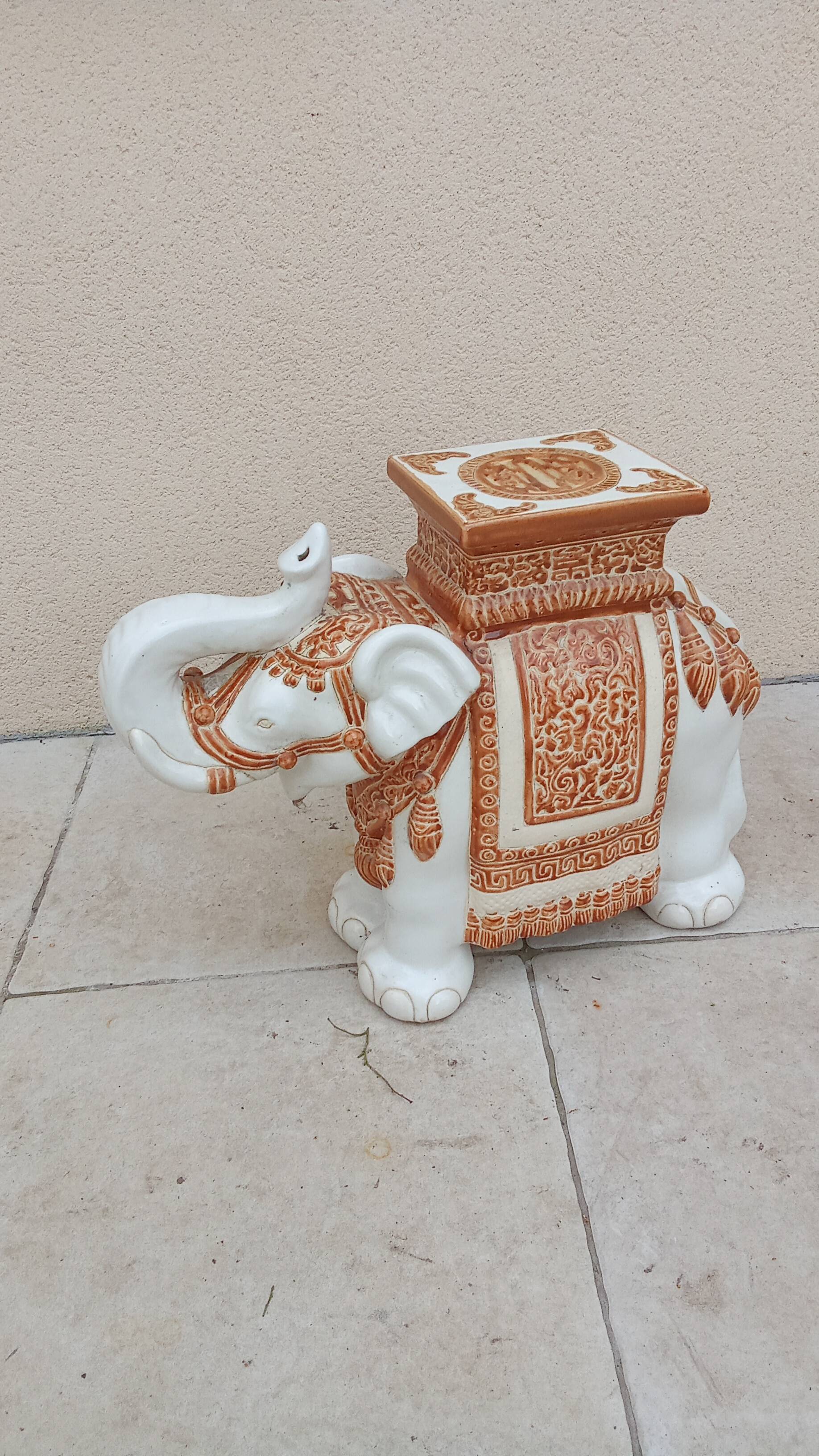 Porte-bague éléphant Blanc Brillant - Déco Pratique Pour Ranger Ses Bagues Sur La Table De Chevet
