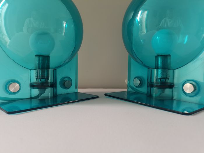 Pair of Italian lamps Guzzini Sirio