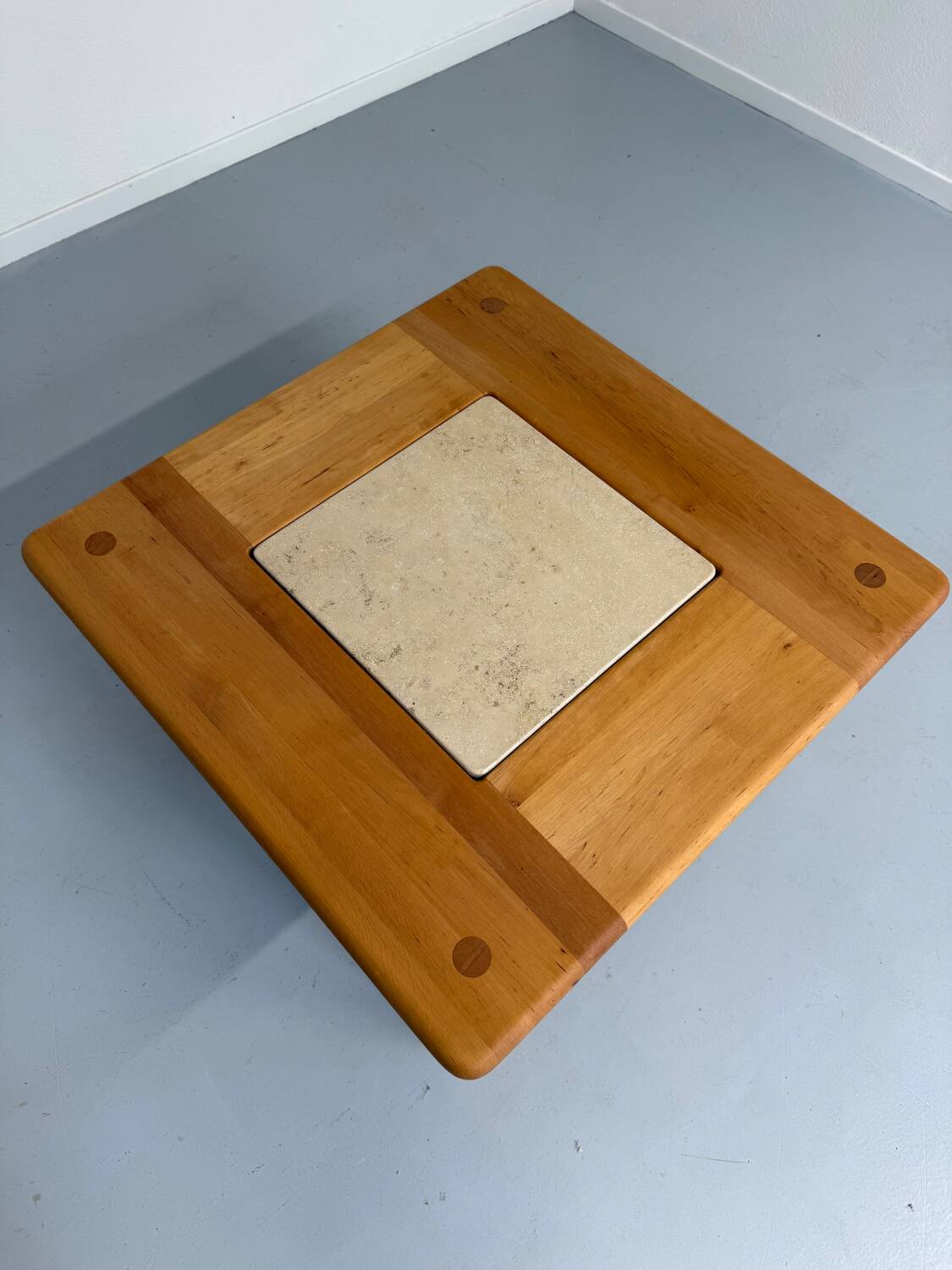 Table basse ancienne bois et travertin design des années 70 vintage